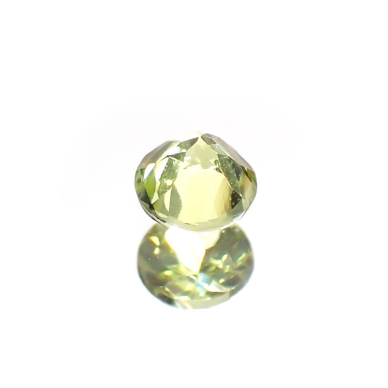 パロットクリソベリル(宝石名クリソベリル)インド産 0.12ct 識別済[220114520]2.7x2.7mm前後