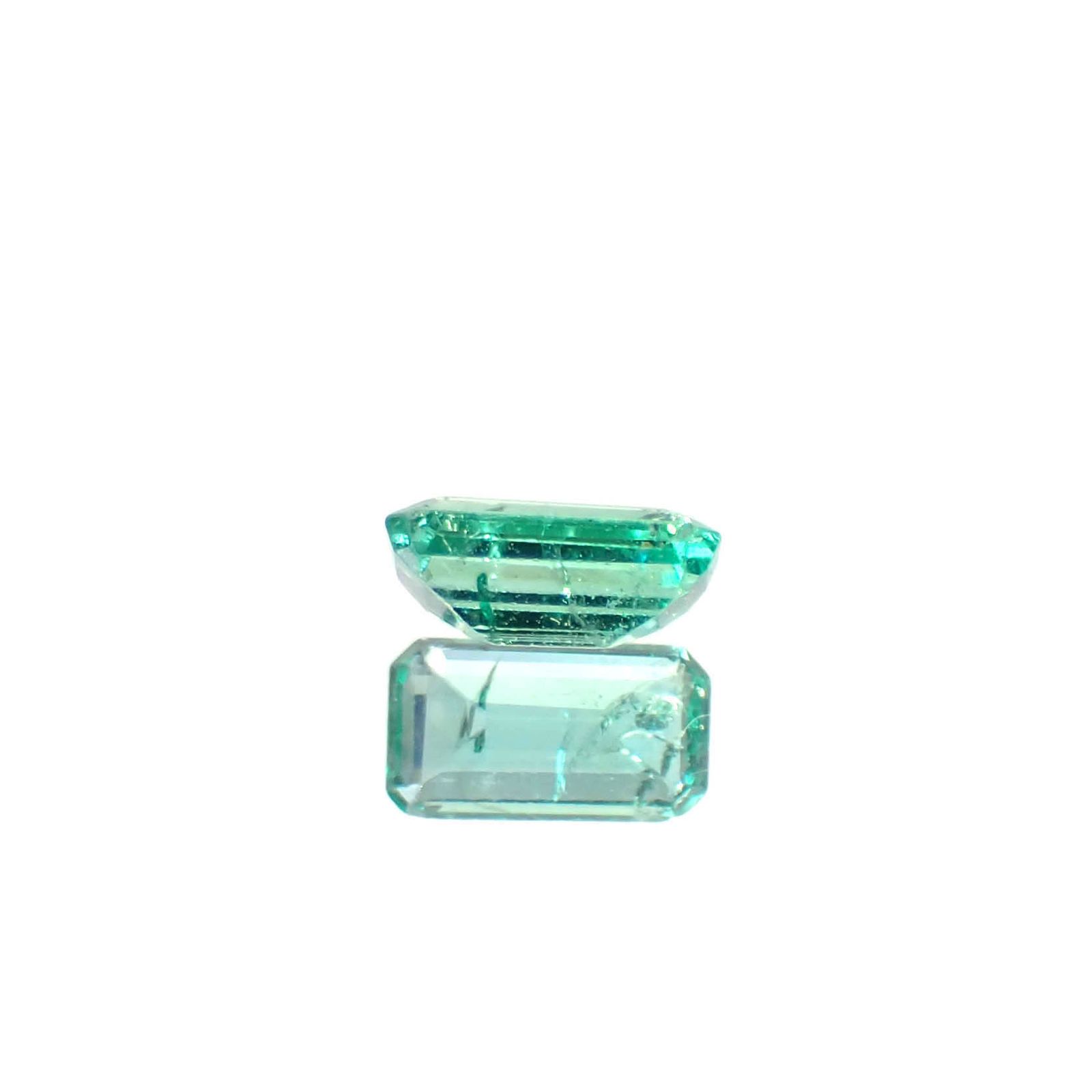 エメラルド ザンビア産 0.23ct [250430236]5x2.6mm前後