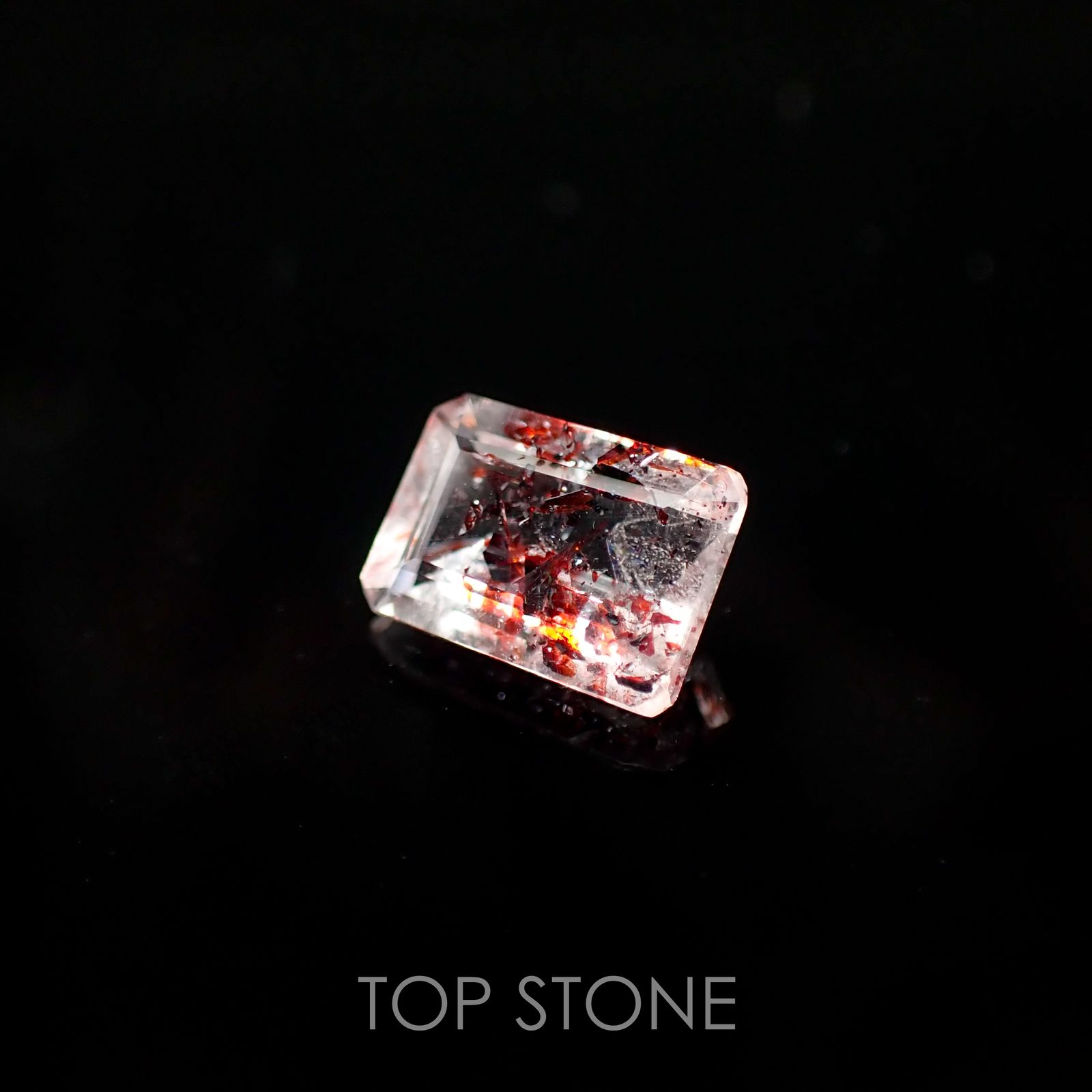 ファイヤークォーツ ナイジェリア産 1.71ct[210510712]8.9×6.2mm前後