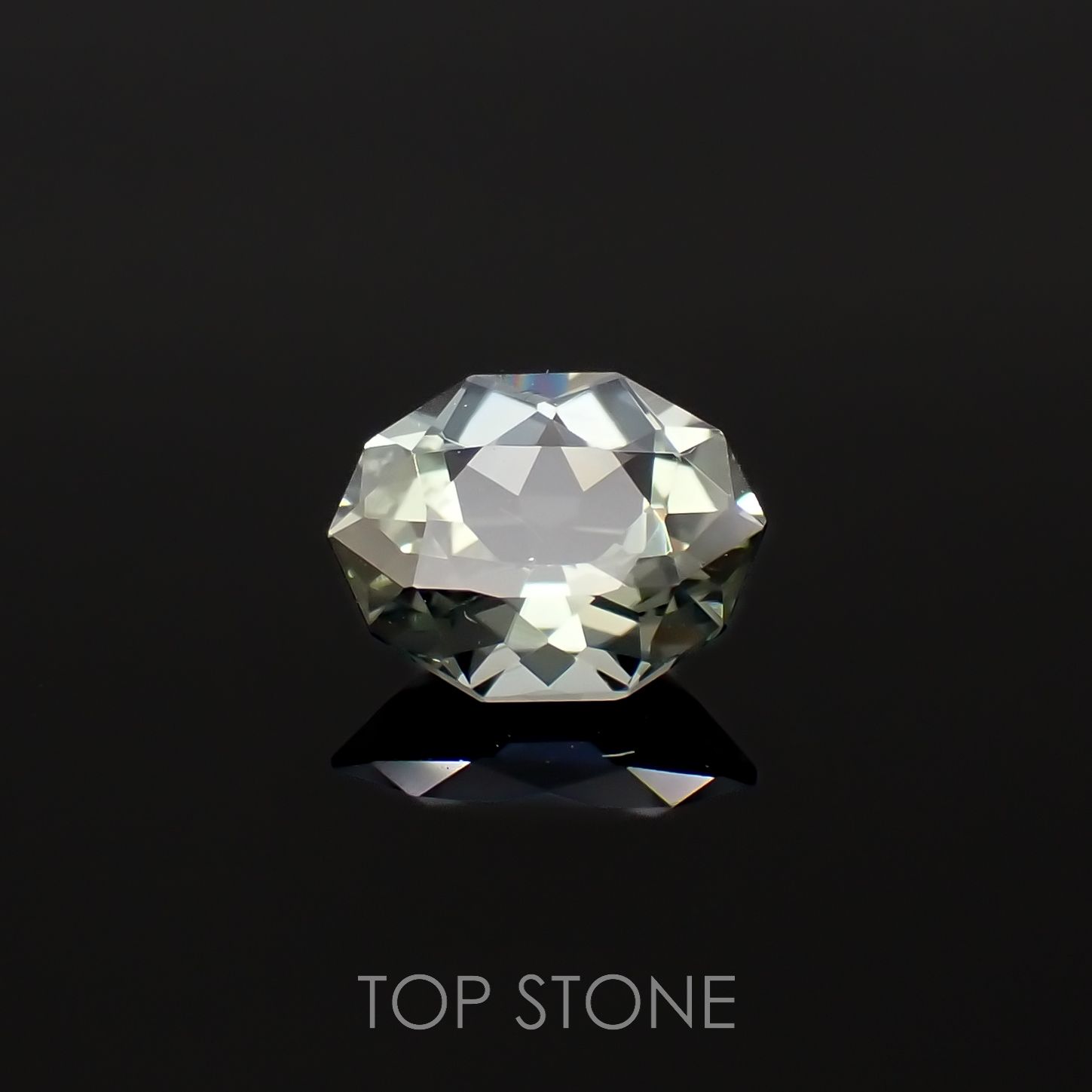 ◇カスタムカット◇バイカラーサファイア オーストラリア産 0.67ct[220817496]6.1x4.7mm前後