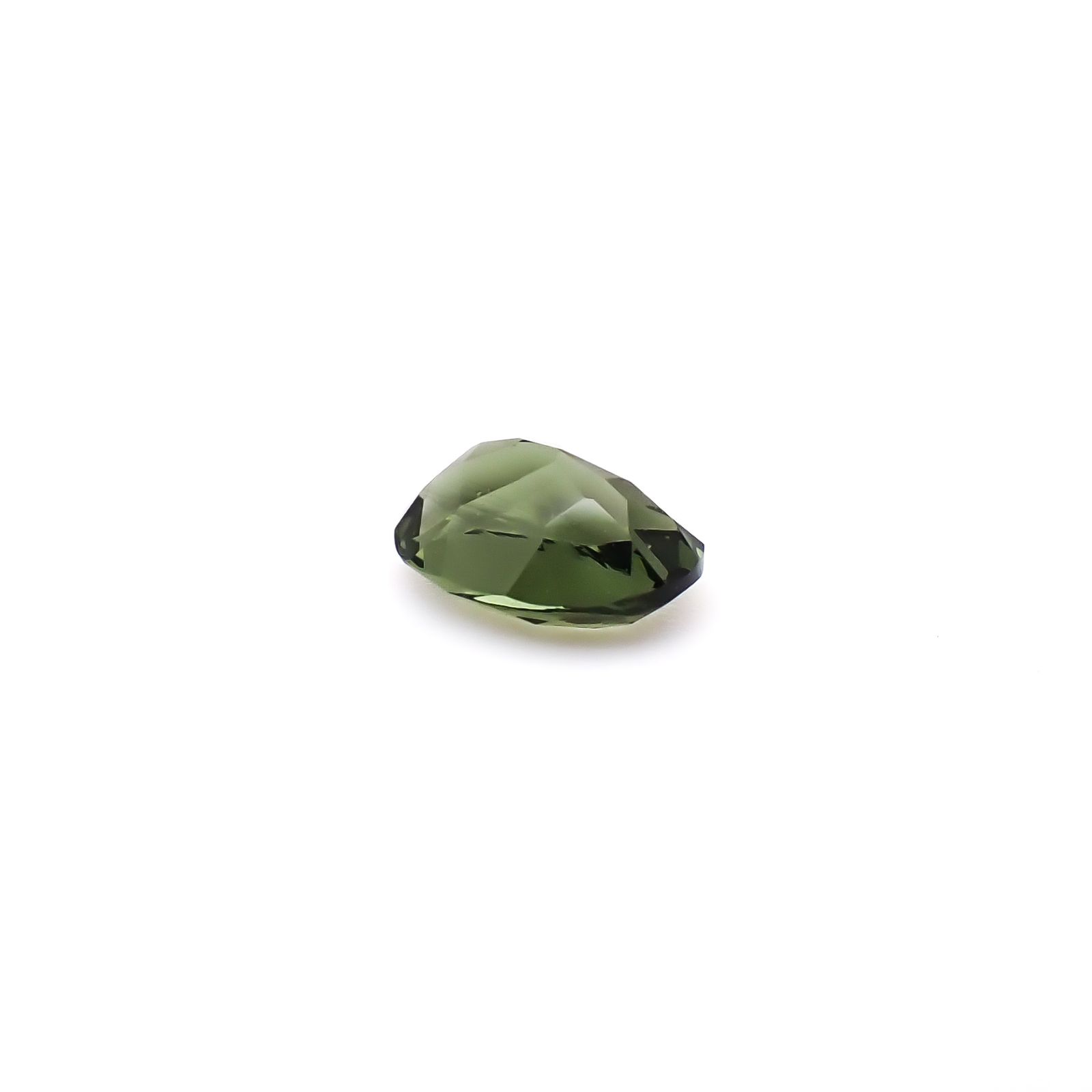 モルダバイト 発見地：旧チェコスロバキア 1.02ct / 8x6mm前後 [260832692]