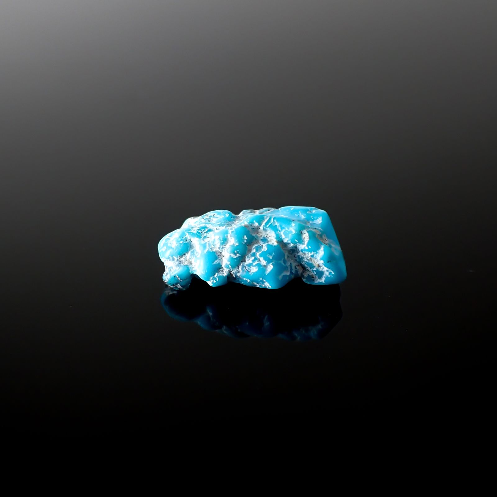 ターコイズ 原石 アメリカ・アリゾナ州キングマン産 11.04ct[240226376]20.7x12mm前後