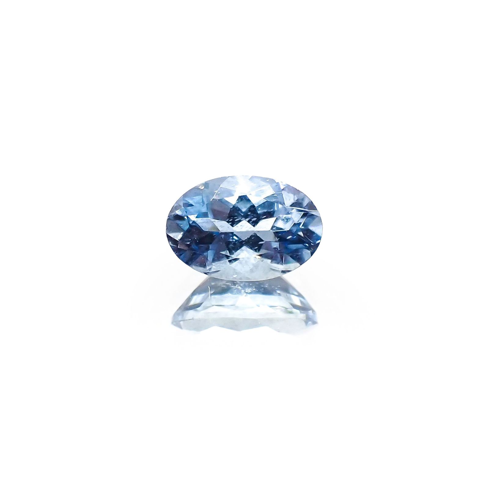 アクアマリン サンタマリアカラー(宝石名アクアマリン)モザンビーク産 識別済 0.47ct / 6.1x4.1mm前後 [260622263]