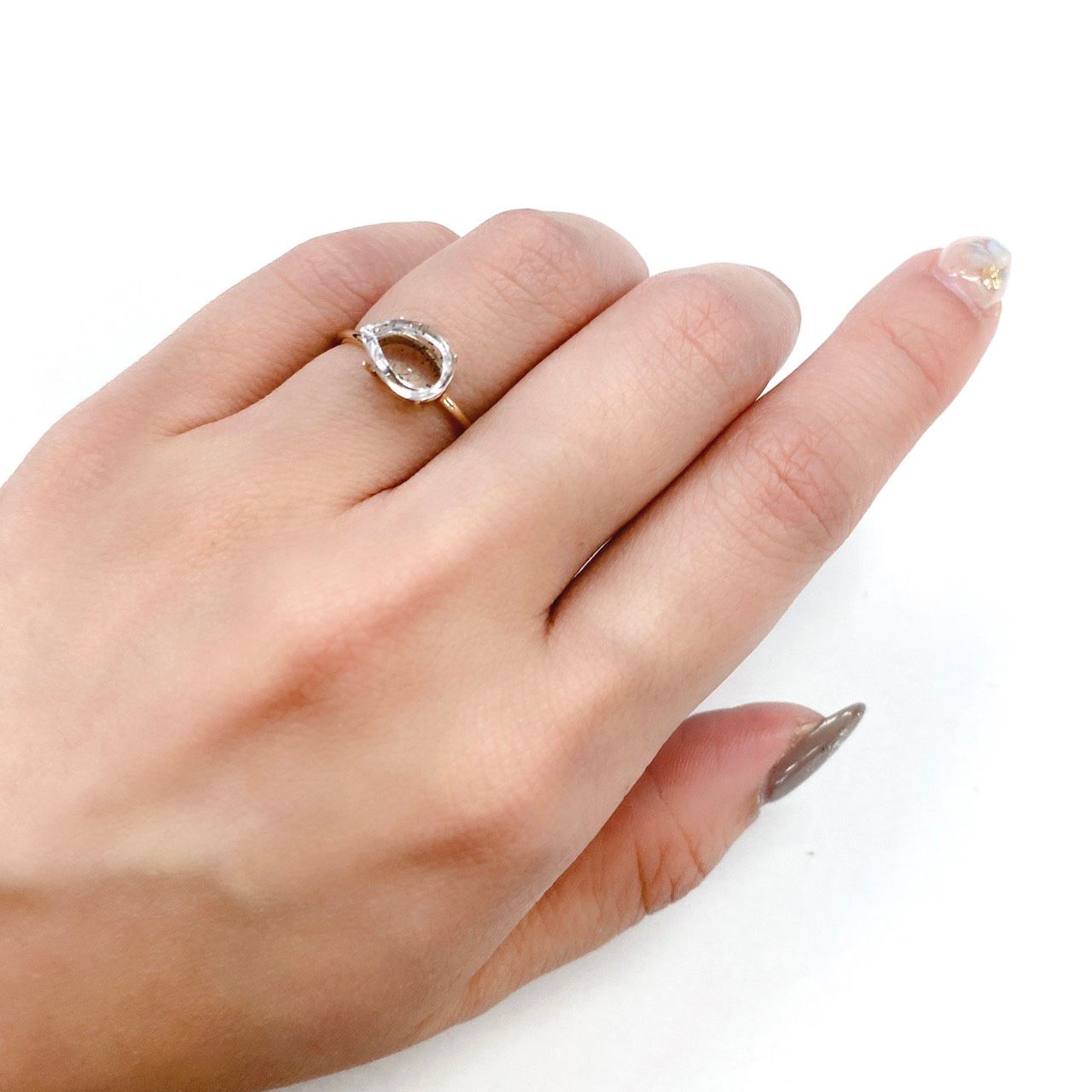 ティンカーベルクォーツ ブラジル産 ルース 2ct[210510737]9.3×6.7mm前後