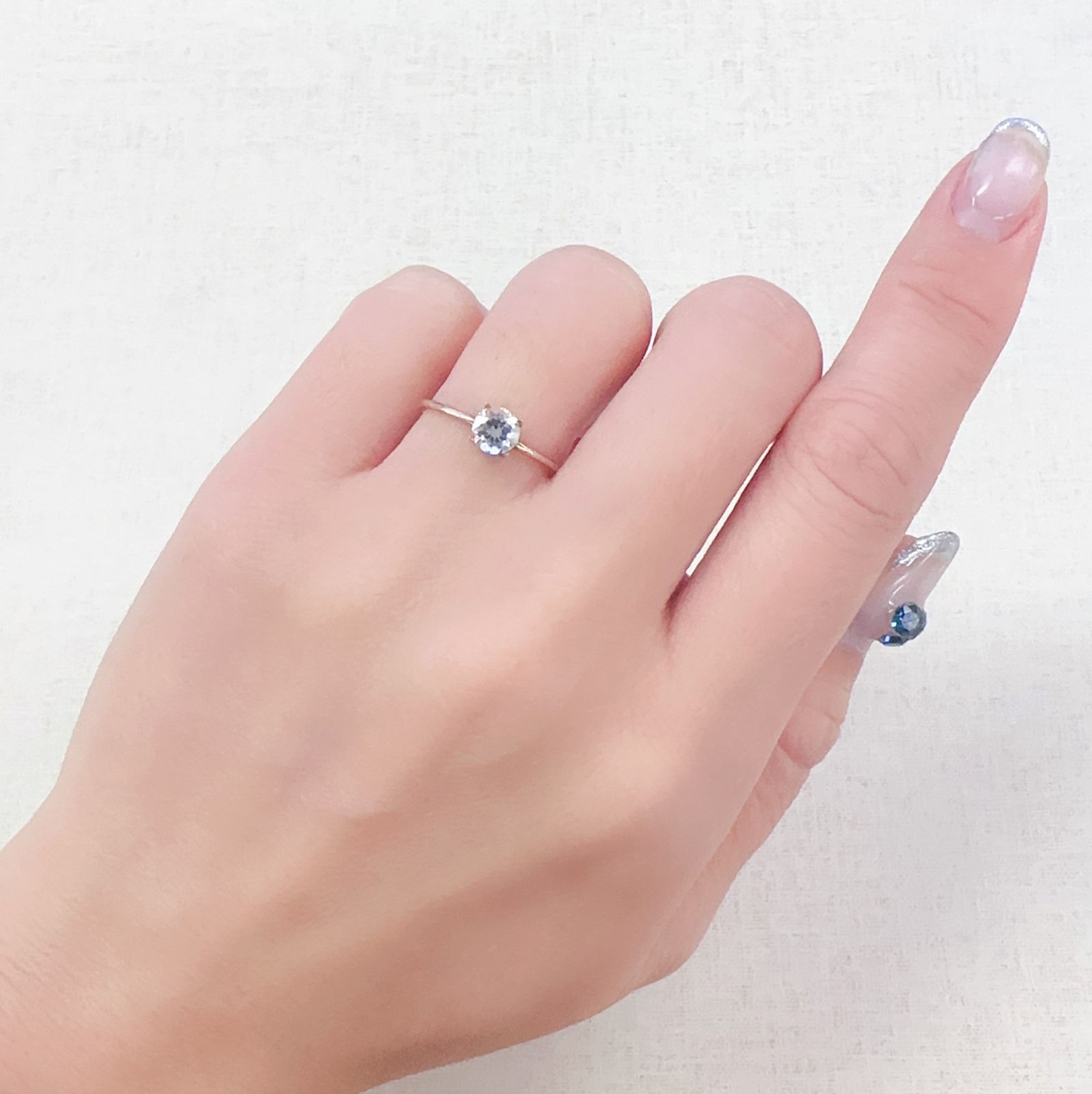 ダンビュライト(宝石名ダンブライト)メキシコ産 0.49ct 識別済[230722602]5x5mm前後