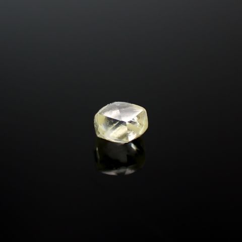 ソーヤブルダイヤモンド 原石 0.23ct[240326747]3.4x3.1mm前後