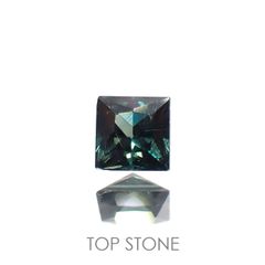◇プリンセスカット◇カラーチェンジガーネット アレキタイプ(宝石名ガーネット)マダガスカル・ベキリー産 0.18ct 識別済[221219615]3x2.9mm前後