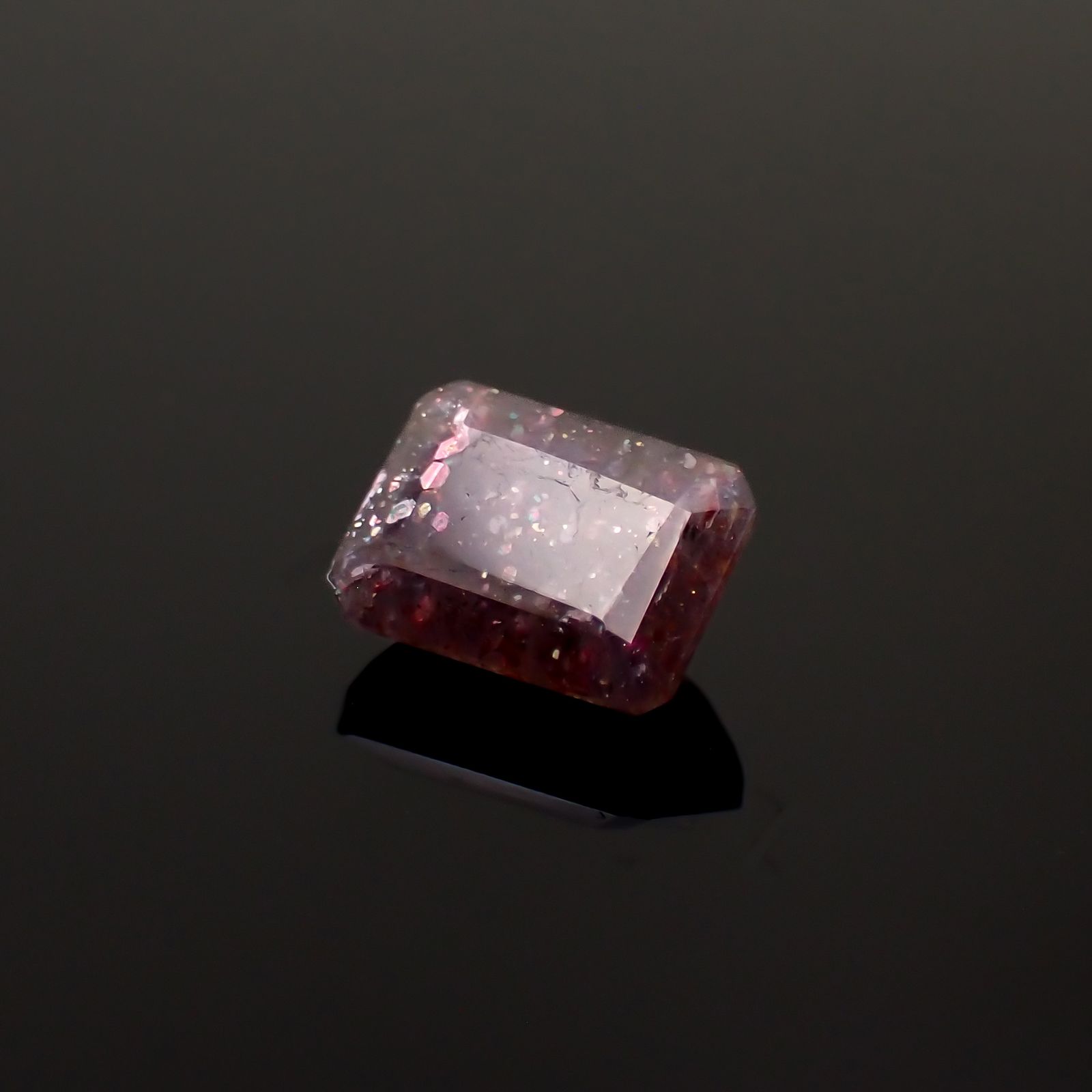 ブラッドショットアイオライト インド産 1.56ct[230923351]8.1x6.1mm前後