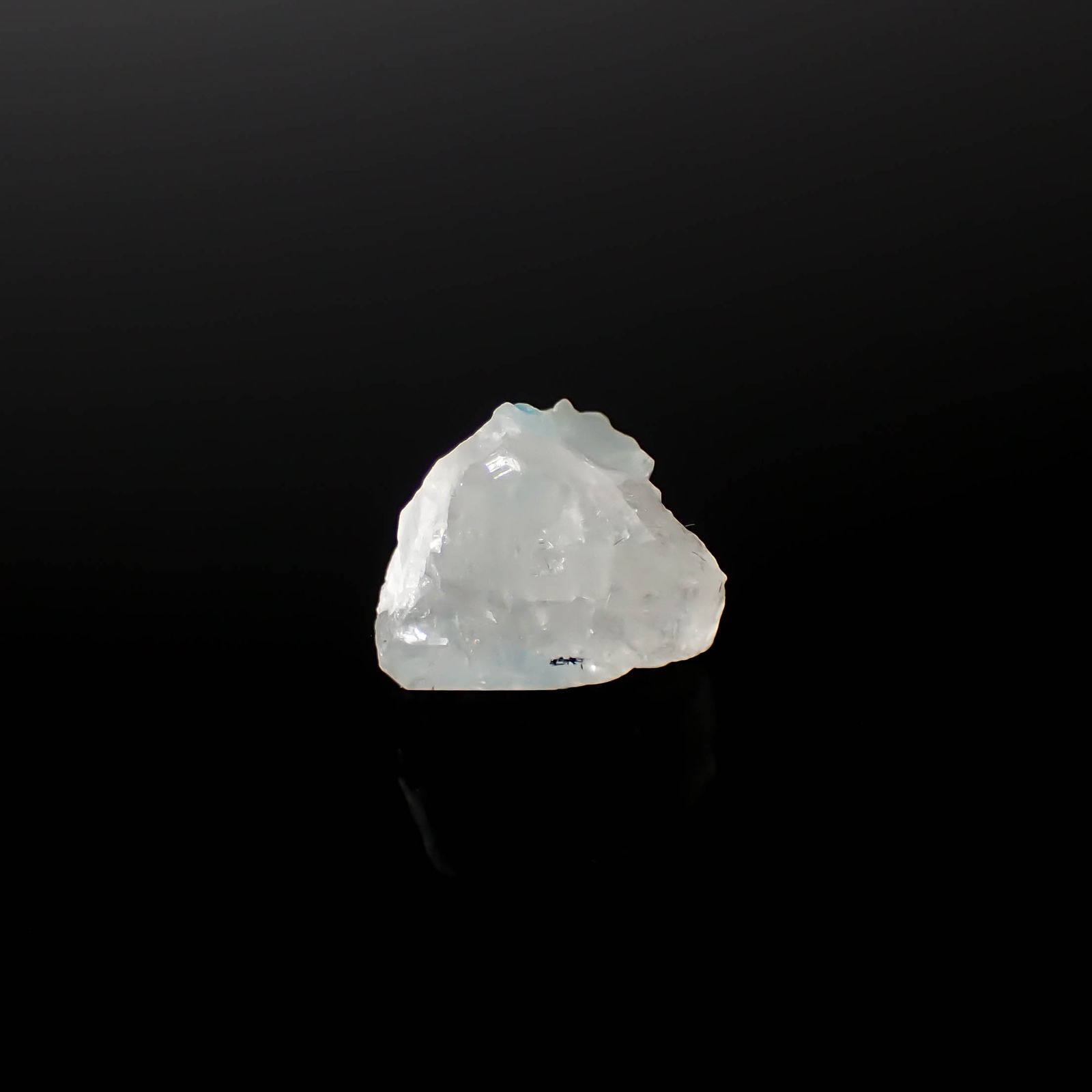 ユークレース 原石 ブラジル産 4.45ct[240928827]10.3x8.1mm前後