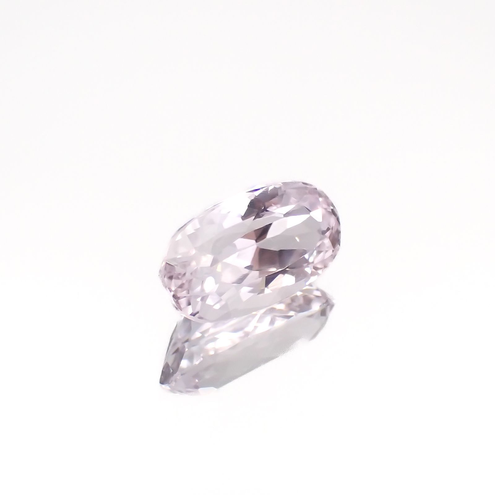 クンツァイト アフガニスタン産 2.31ct[240219606]10.7x5.8mm前後
