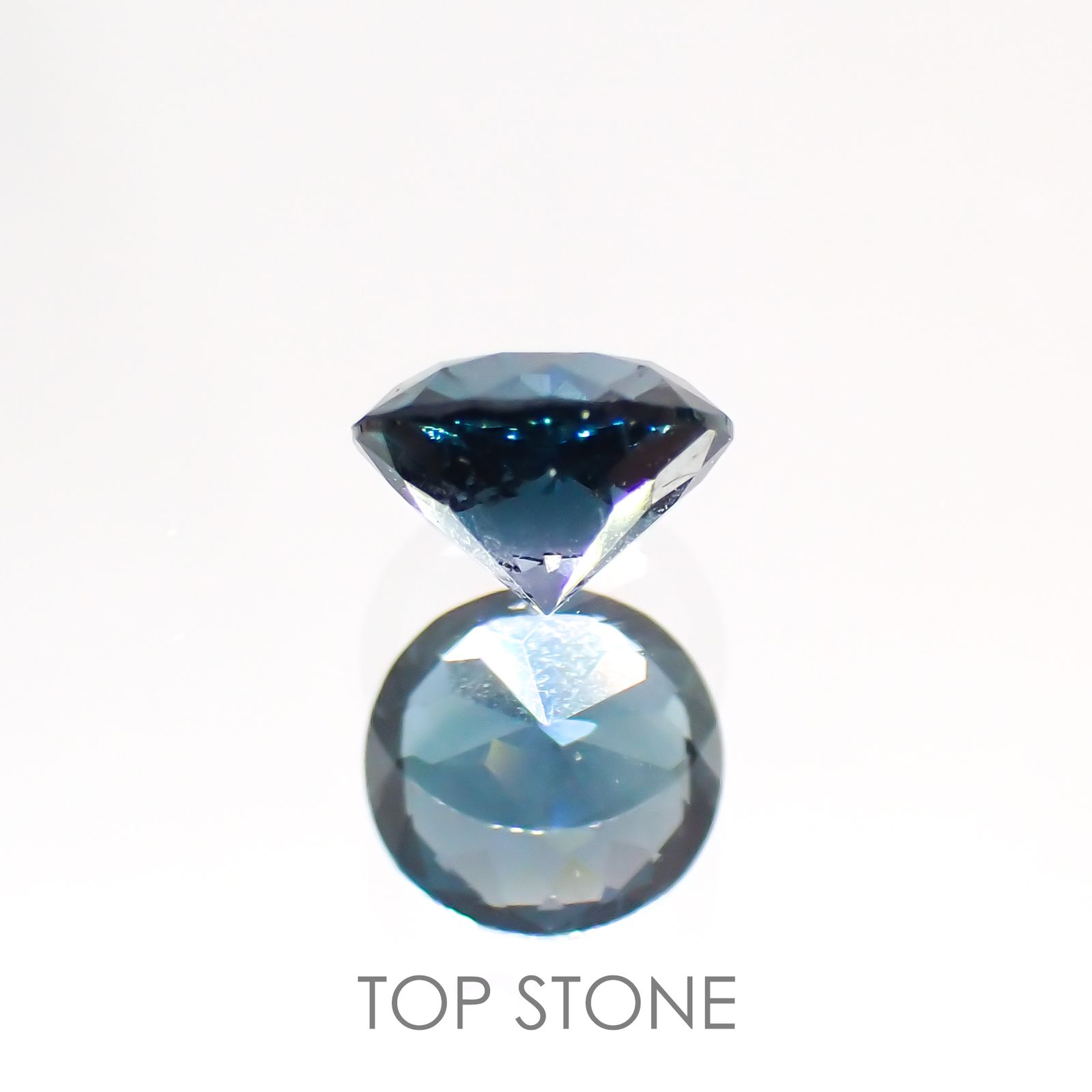 ブルーグレイッシュスピネル(宝石名スピネル) ビルマ産 0.44ct 識別済[210913457]4.6×4.5mm前後
