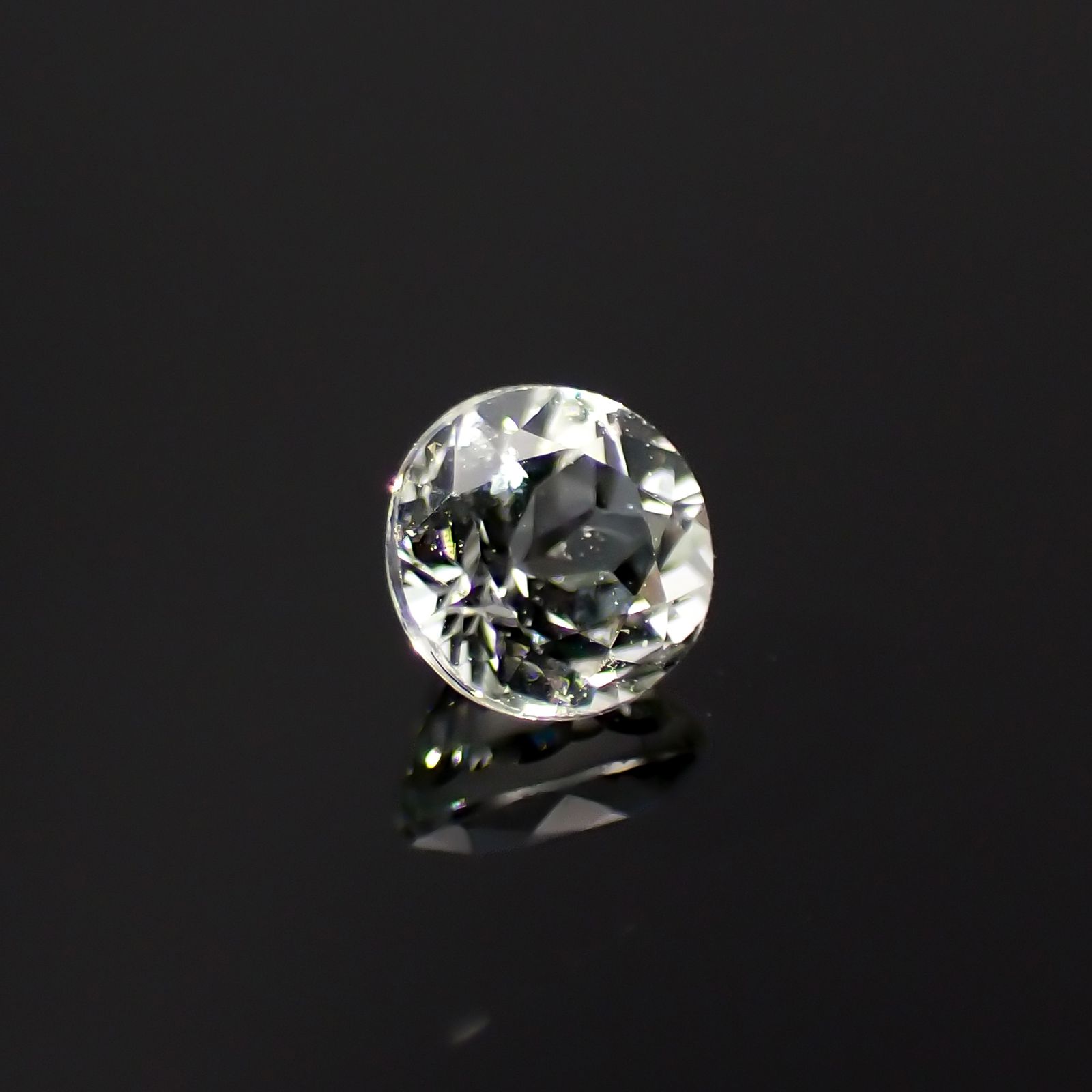 リューコガーネット ビルマ産 0.17ct[230421416]3.1x3mm前後
