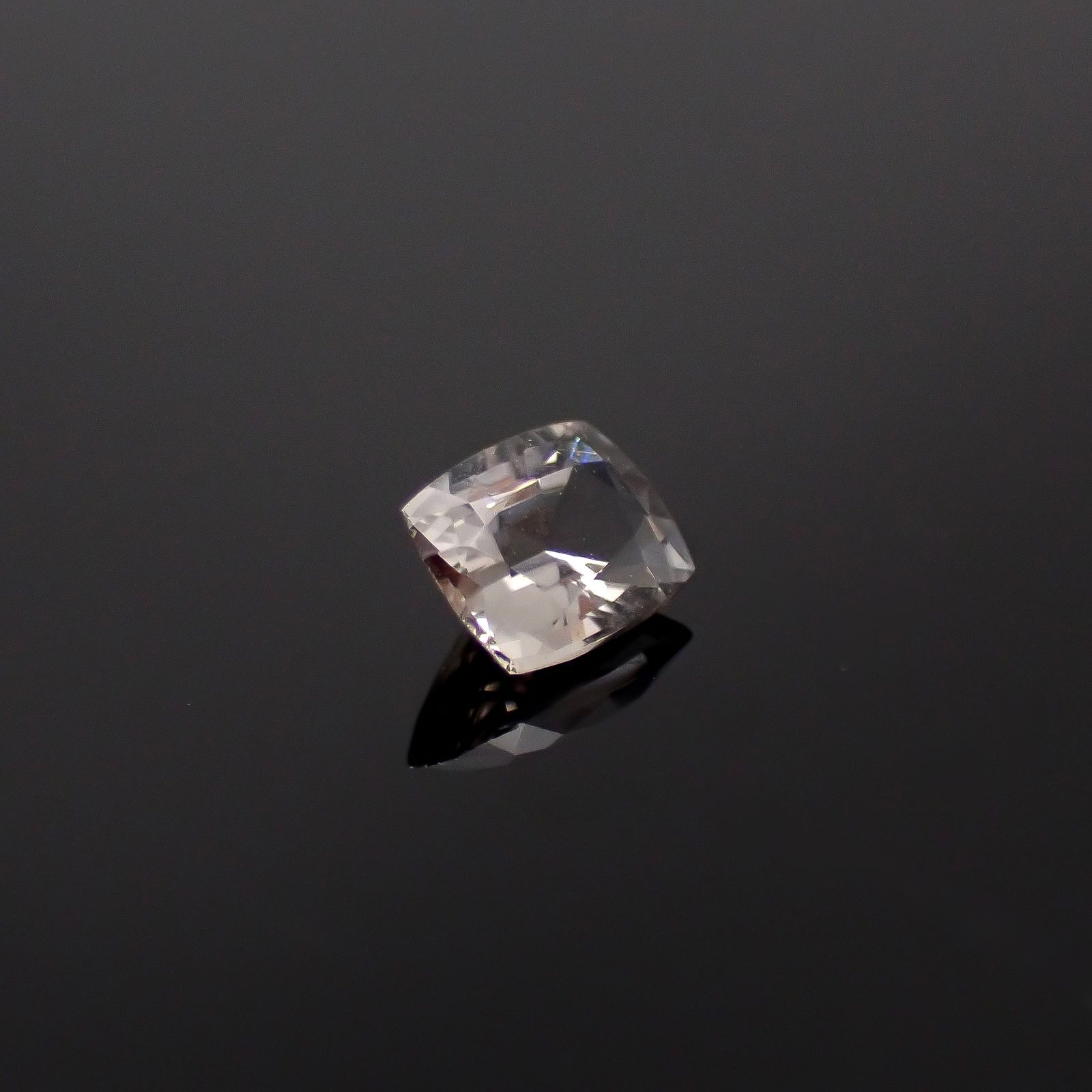 ティンカーベルクォーツ ブラジル産 0.33ct[240628175]5x3.9mm前後