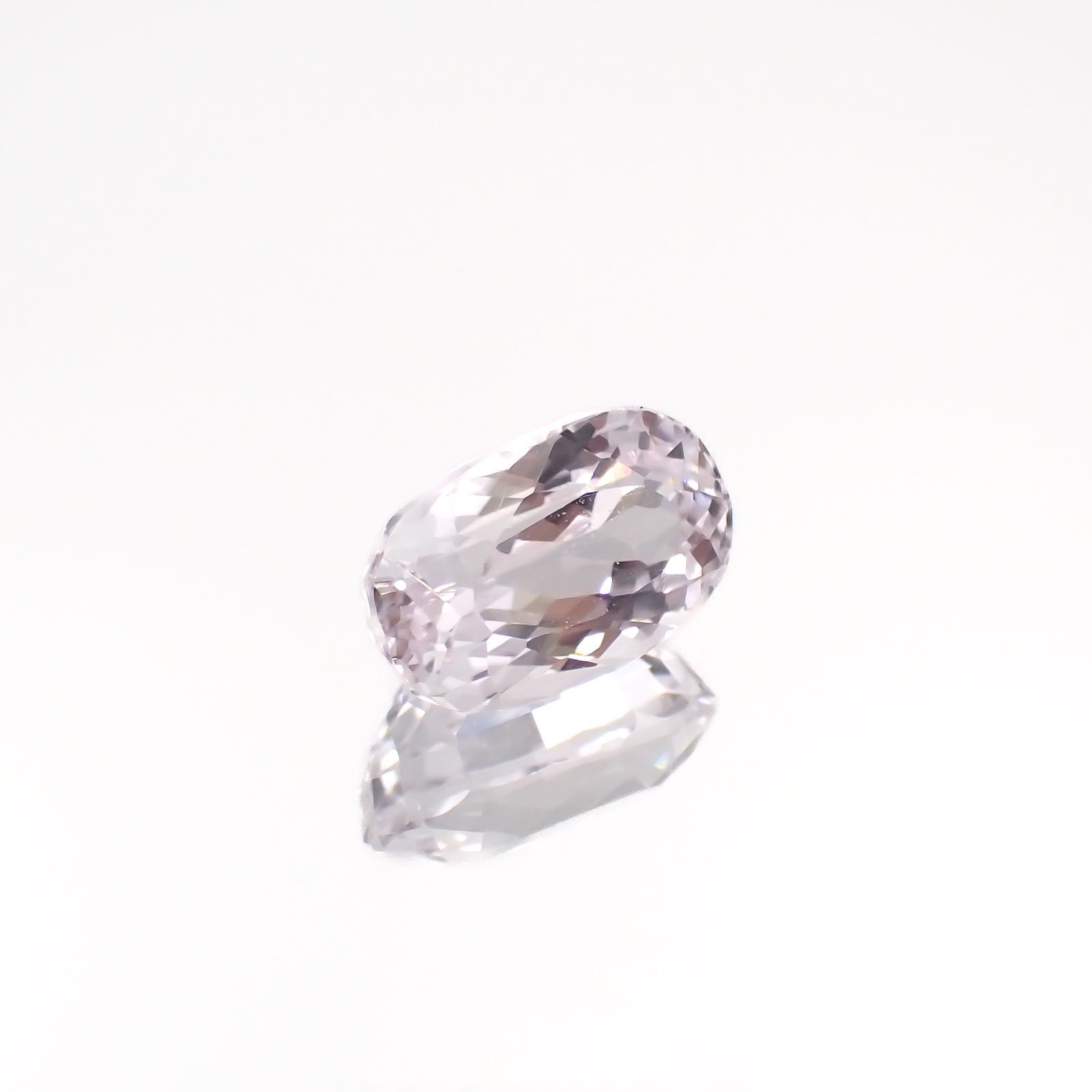 クンツァイト アフガニスタン産 2.24ct[240219607]9.3x5.8mm前後