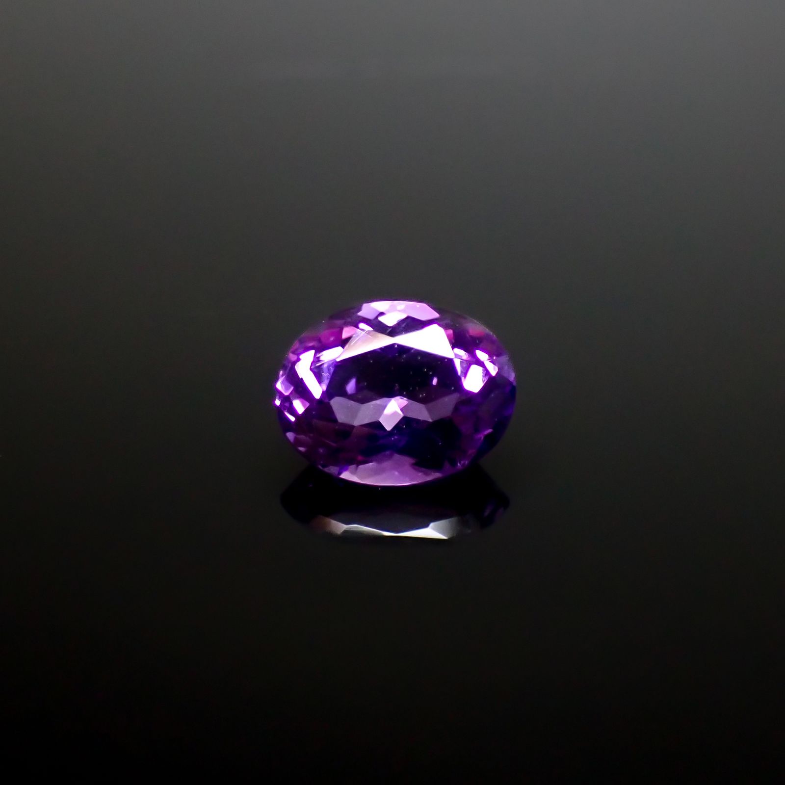 カラーシフトアメジスト ブラジル/ウルグアイ産 1.22ct [250329981]8.1x6.2mm前後