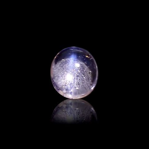 マリアライトキャッツアイ フルオレッセンス(宝石名ピンク スキャポライト・キャッツアイ)アフガニスタン産 1.418ct ソ付(彩珠)[231023944]7.9x7mm前後