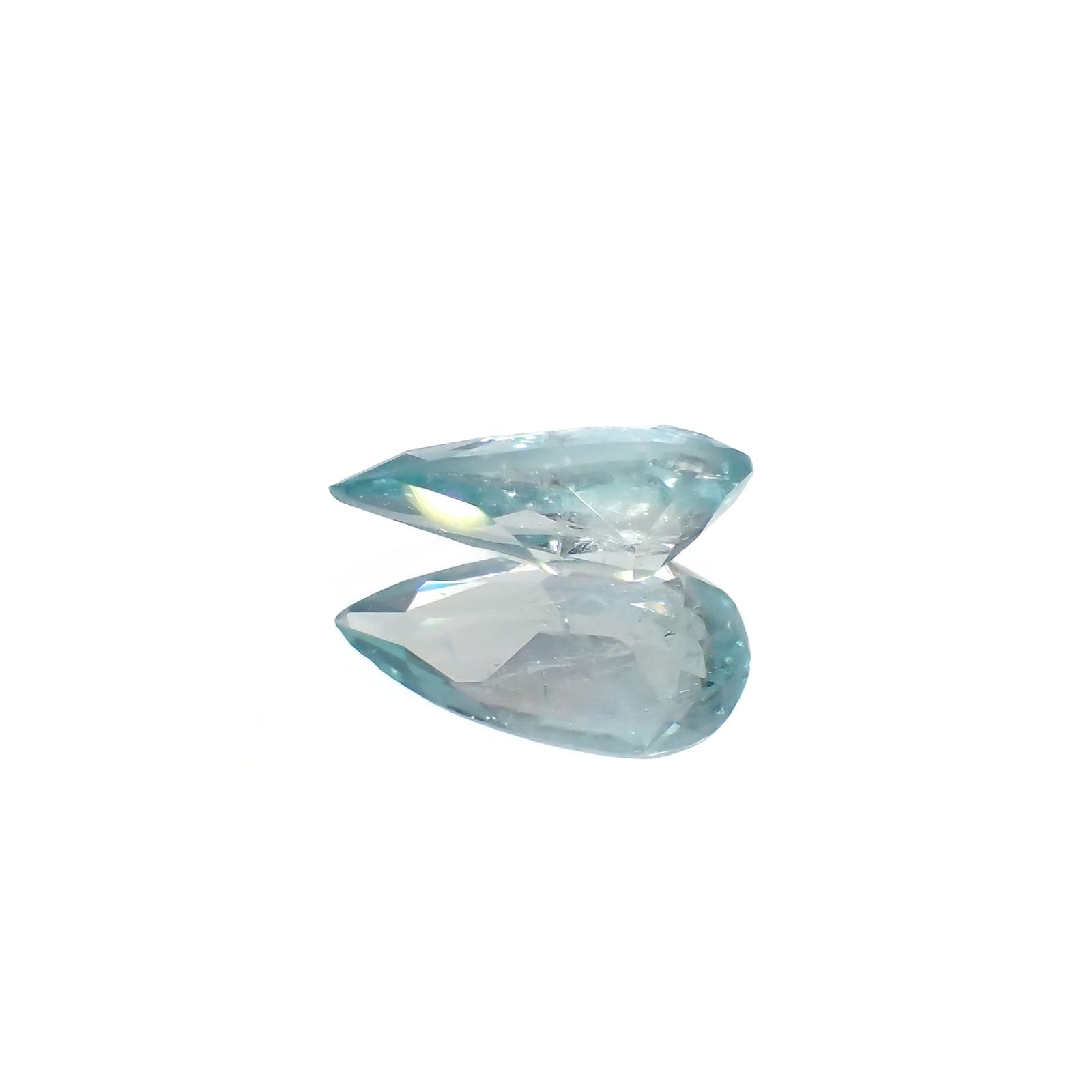 ユークレース(宝石名ブルー・ユークレース)コロンビア産 ソ付(彩珠) 0.796ct / 9.3x4.7mm前後 [221018683]