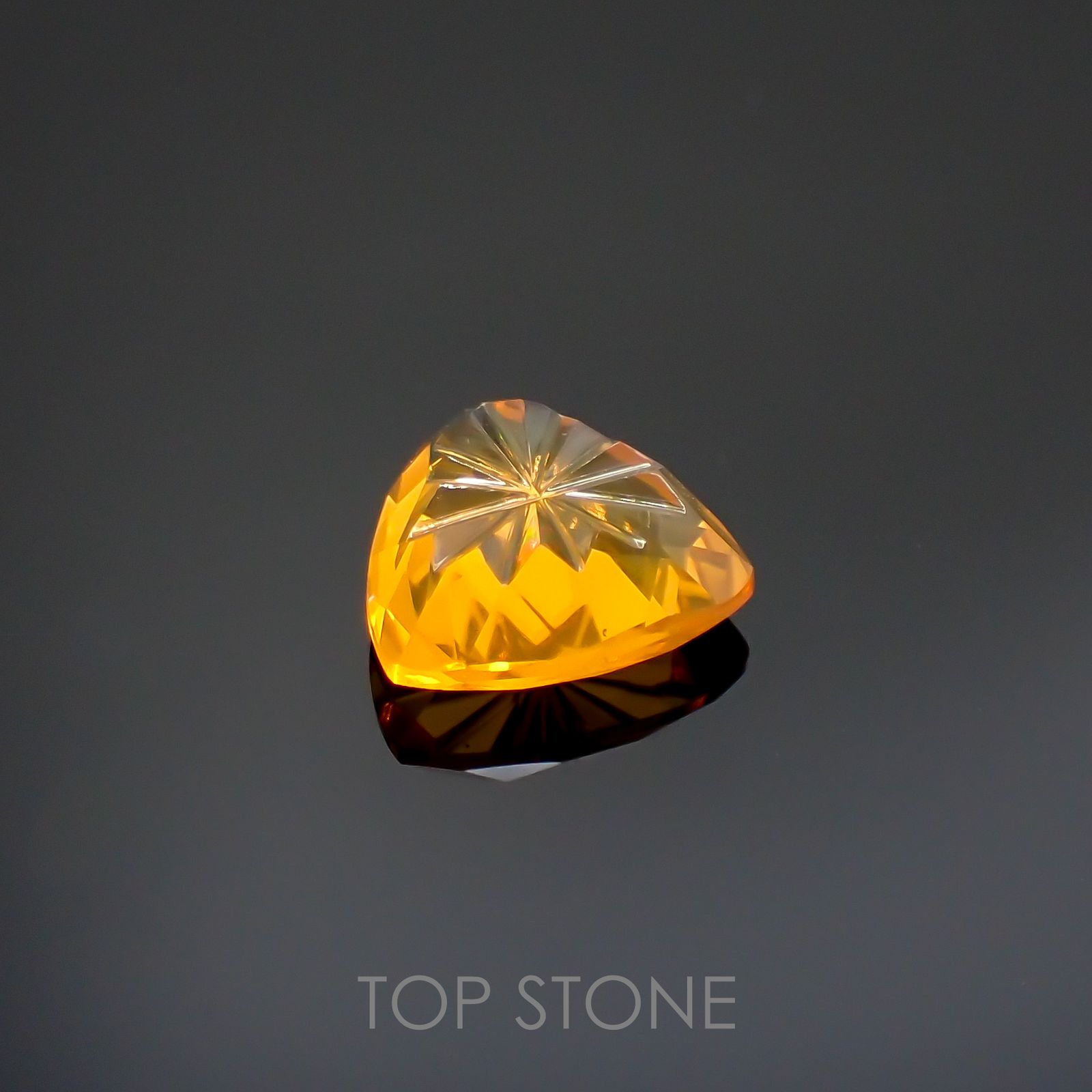 ◇甲州貴石切子Plus Three◇ファイヤーオパール カード付き(宝石名ファイヤー・オパール)メキシコ産 1.25ct 識別済[220114598]8.5x8.6mm前後