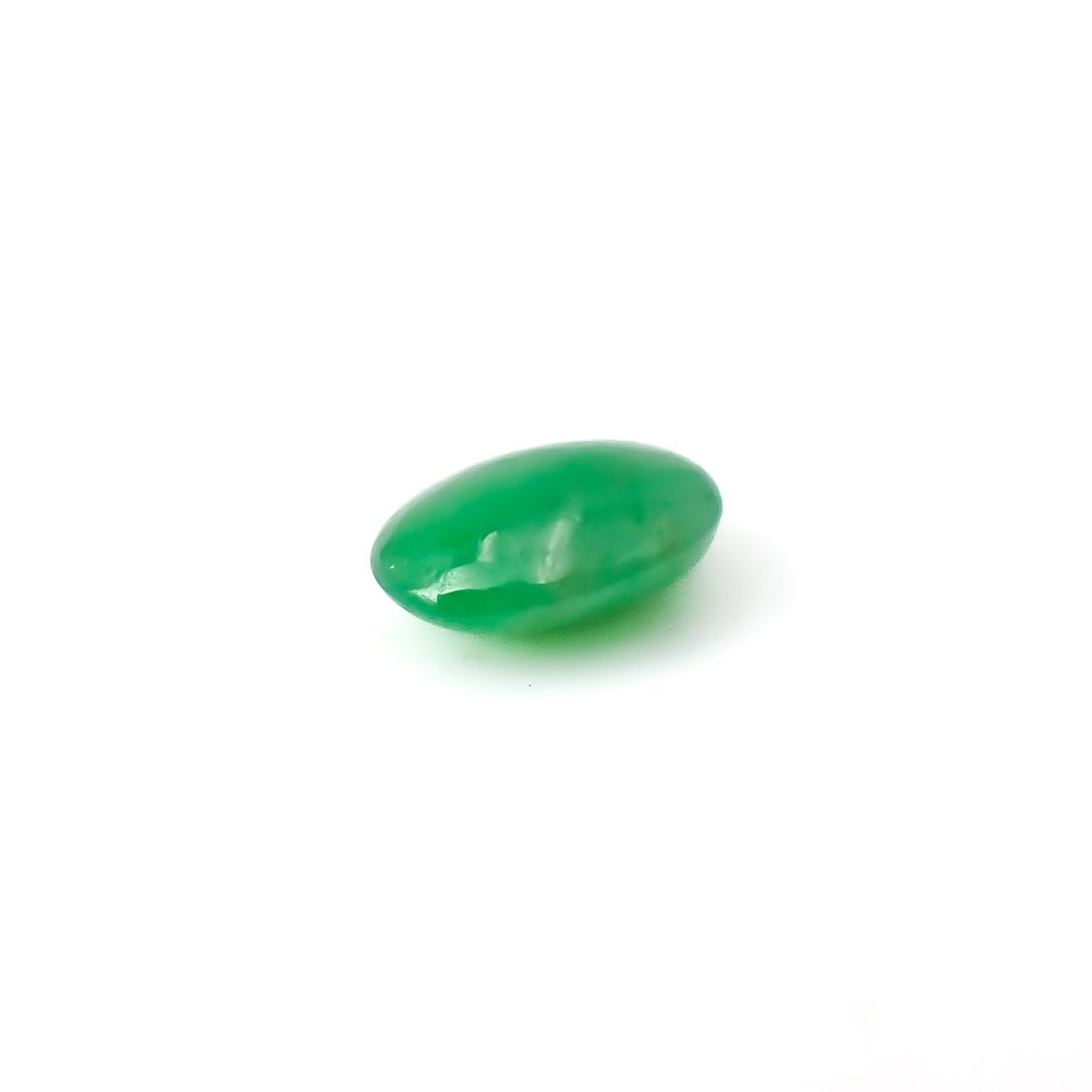 翡翠 ビルマ産 0.60ct / 6.2x4.6mm前後 [260532117]