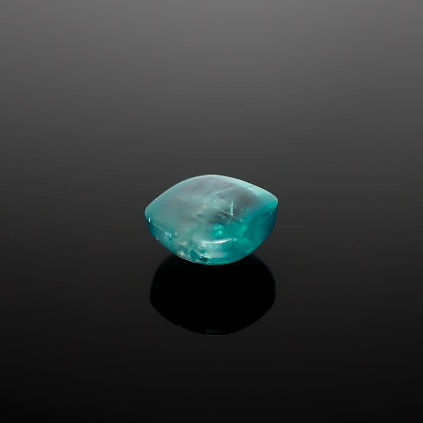グランディディエライト マダガスカル産 1.06ct[240628322]6.1x6.1mm前後