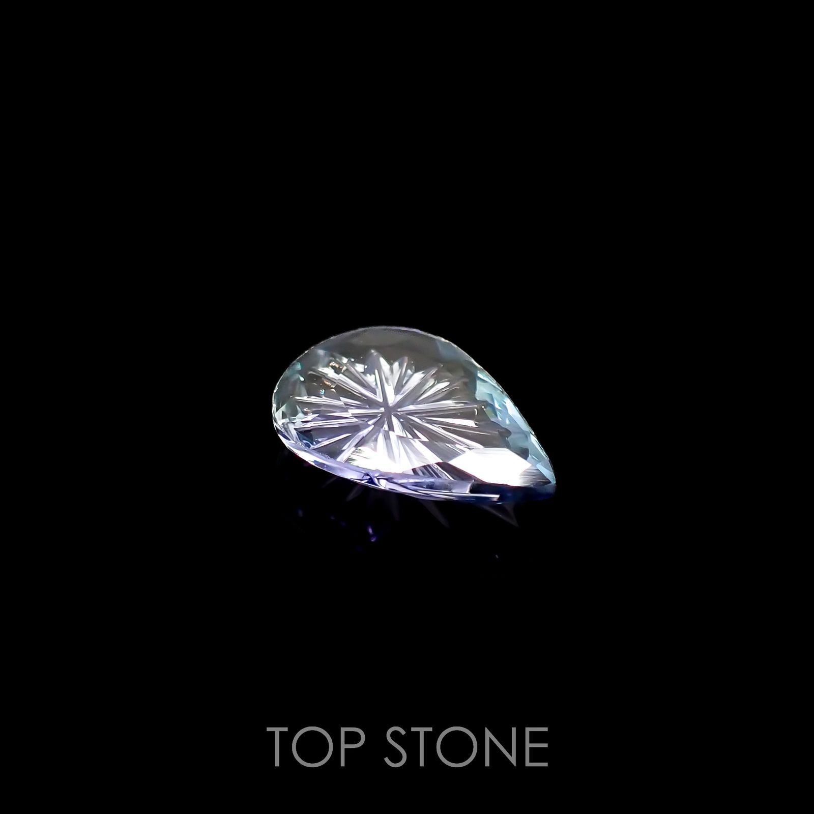 ◇甲州貴石切子Plus Three◇バイカラータンザナイト カード付き(宝石名タンザナイト)タンザニア産 2.22ct ソ付[220616081]11.4x8mm前後