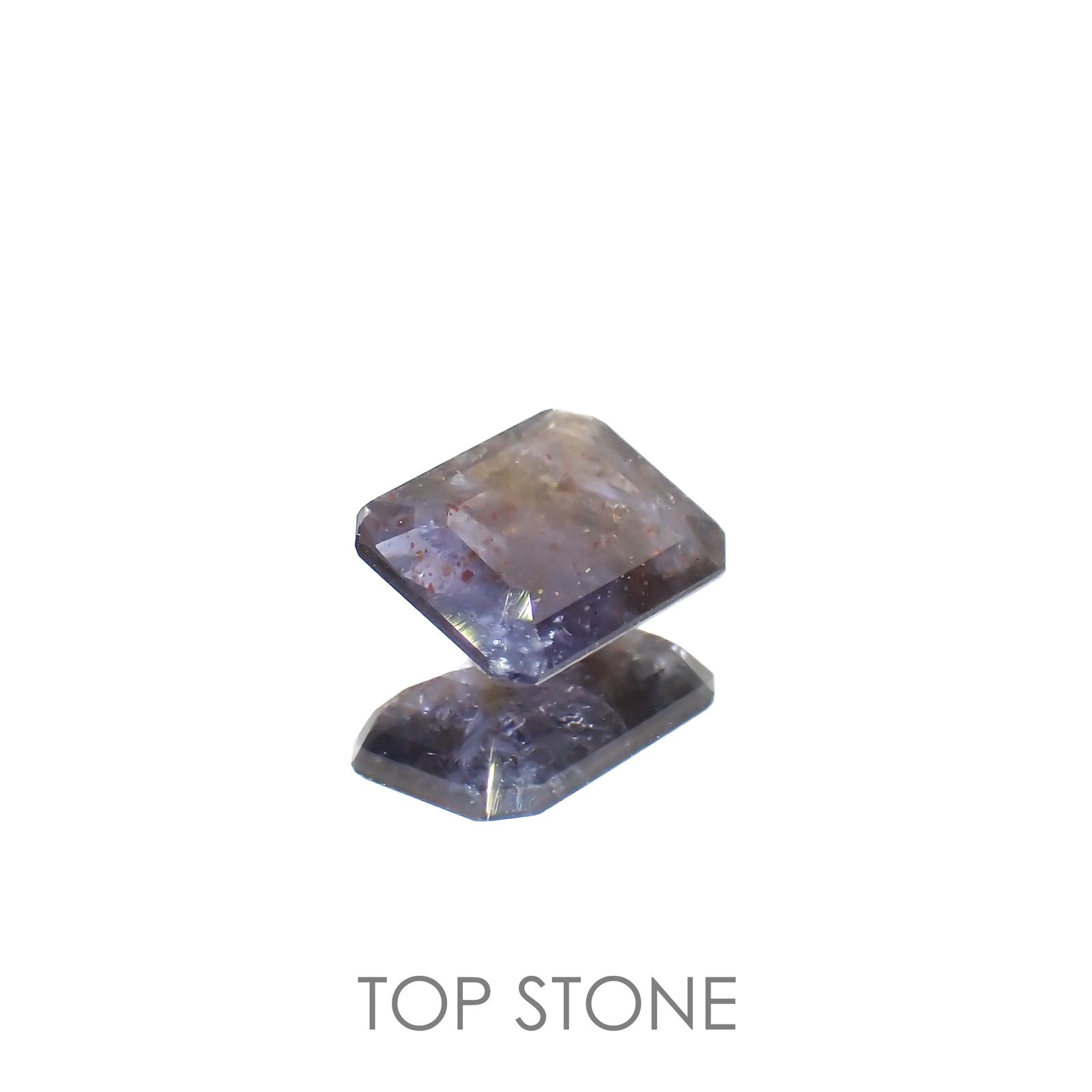 ブラッドショットアイオライト インド産 1.84ct[220616721]9.1x7.1mm前後