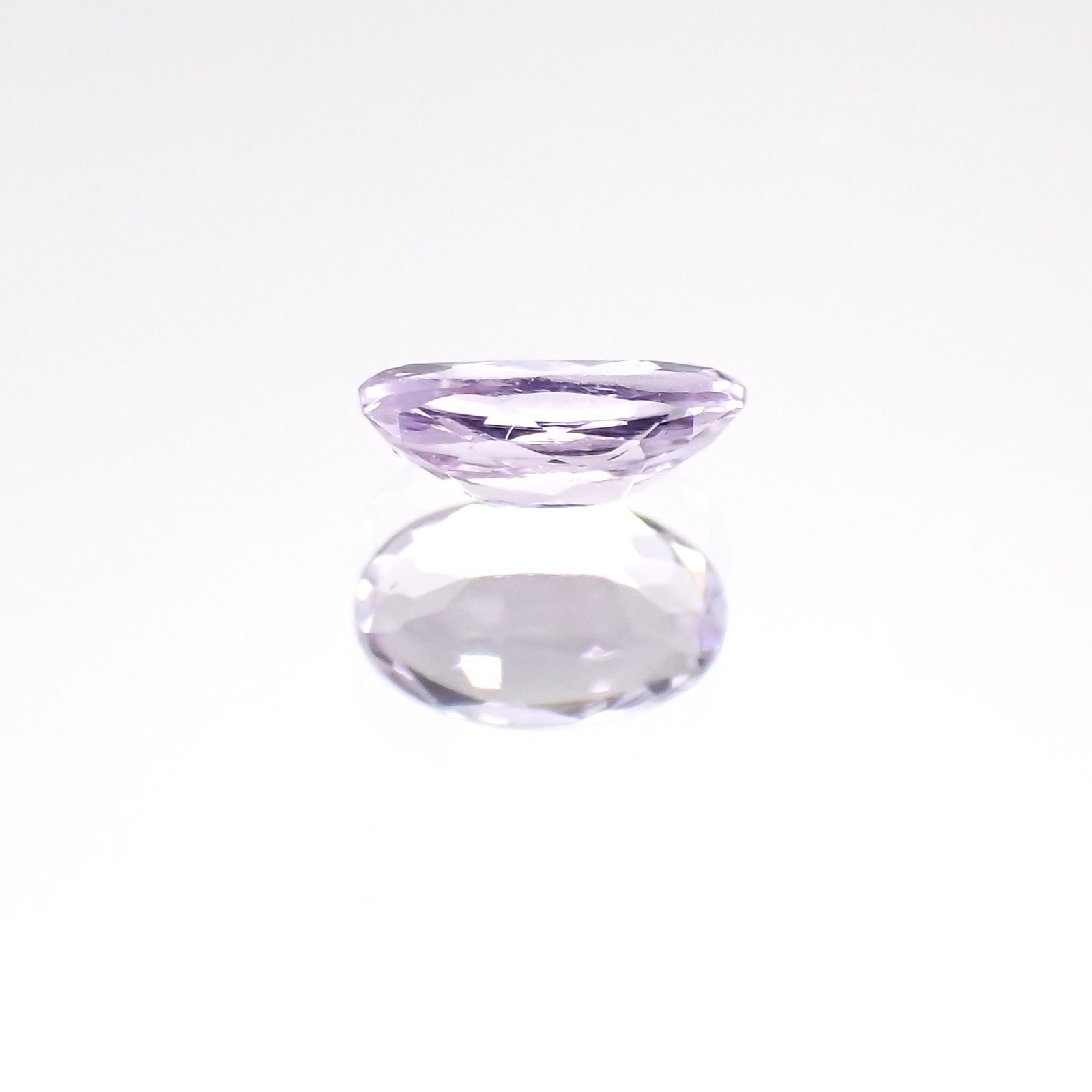 ラベンダーゾイサイト(宝石名ゾイサイト)タンザニア産 0.23ct 識別済[231124105]5.1x3.2mm前後