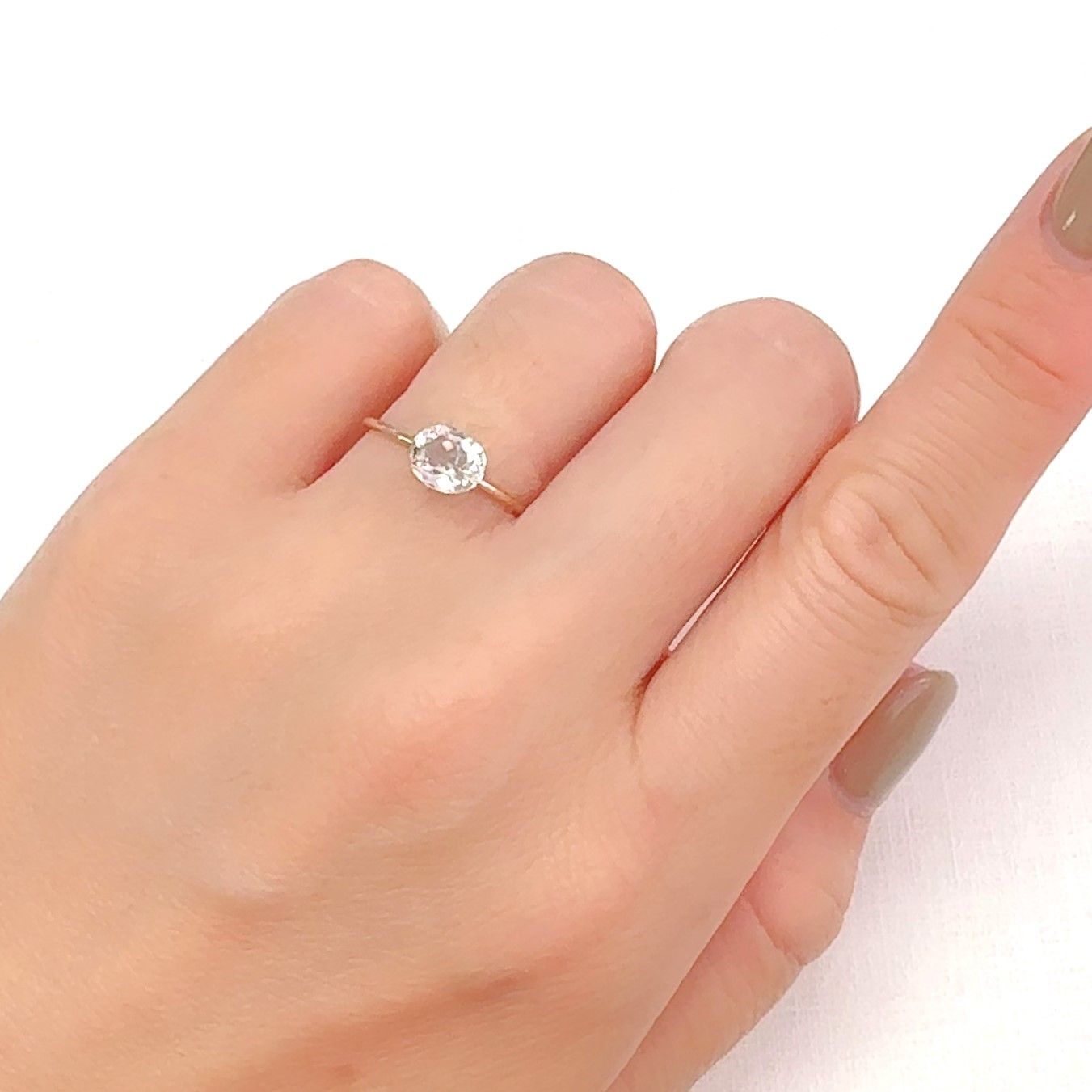 シルバーアパタイト フルオレッセンス アフリカ産 1.04ct[240928964]6.8x5.7mm前後