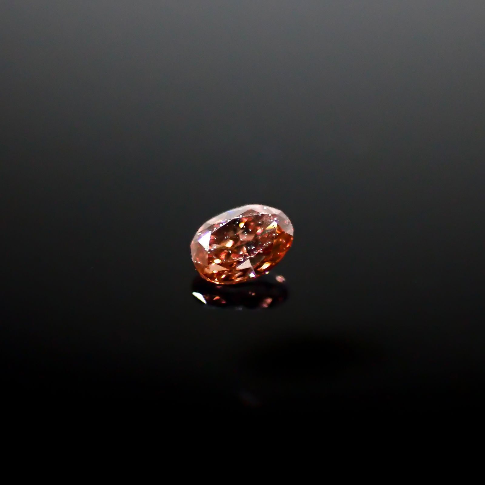 ピンクダイヤモンド(宝石名ダイアモンド VS-1/FANCY DEEP BROWNISH PINK) 0.033ct ソ付(AGT)[250129713]2.25x1.6mm前後
