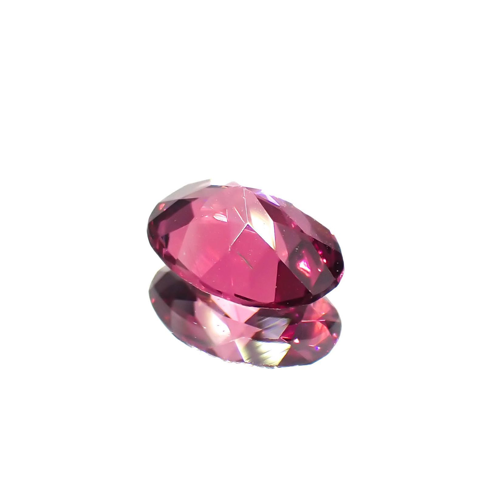 ロードライトガーネット(宝石名ロードライト・ガーネット)ブラジル産 0.89ct 識別済[221219566]7x5.1mm前後