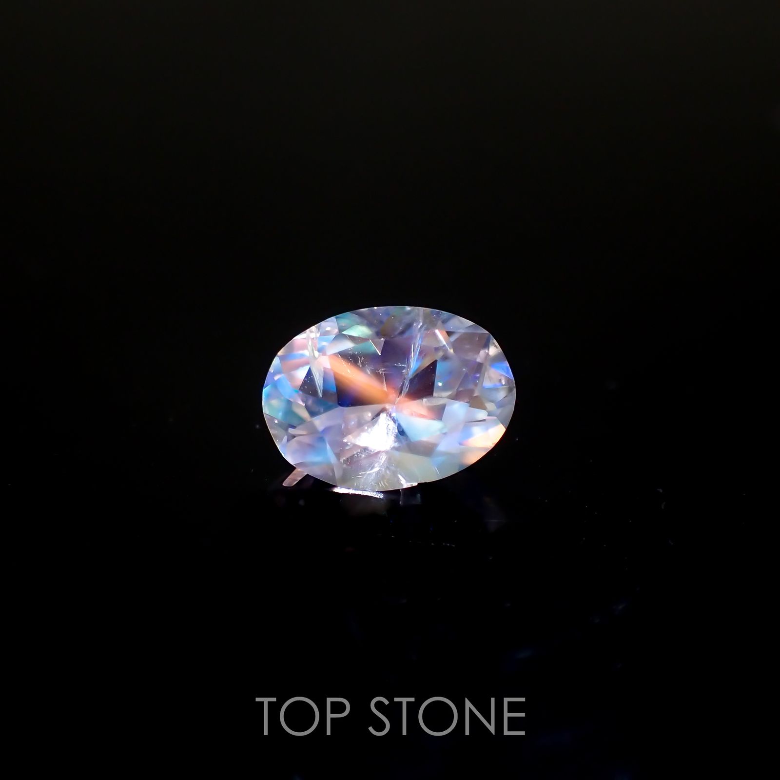レインボームーンストーン(宝石名ラブラドライト)タンザニア産 0.93ct 識別済[220616646]7.6x5.6mm前後