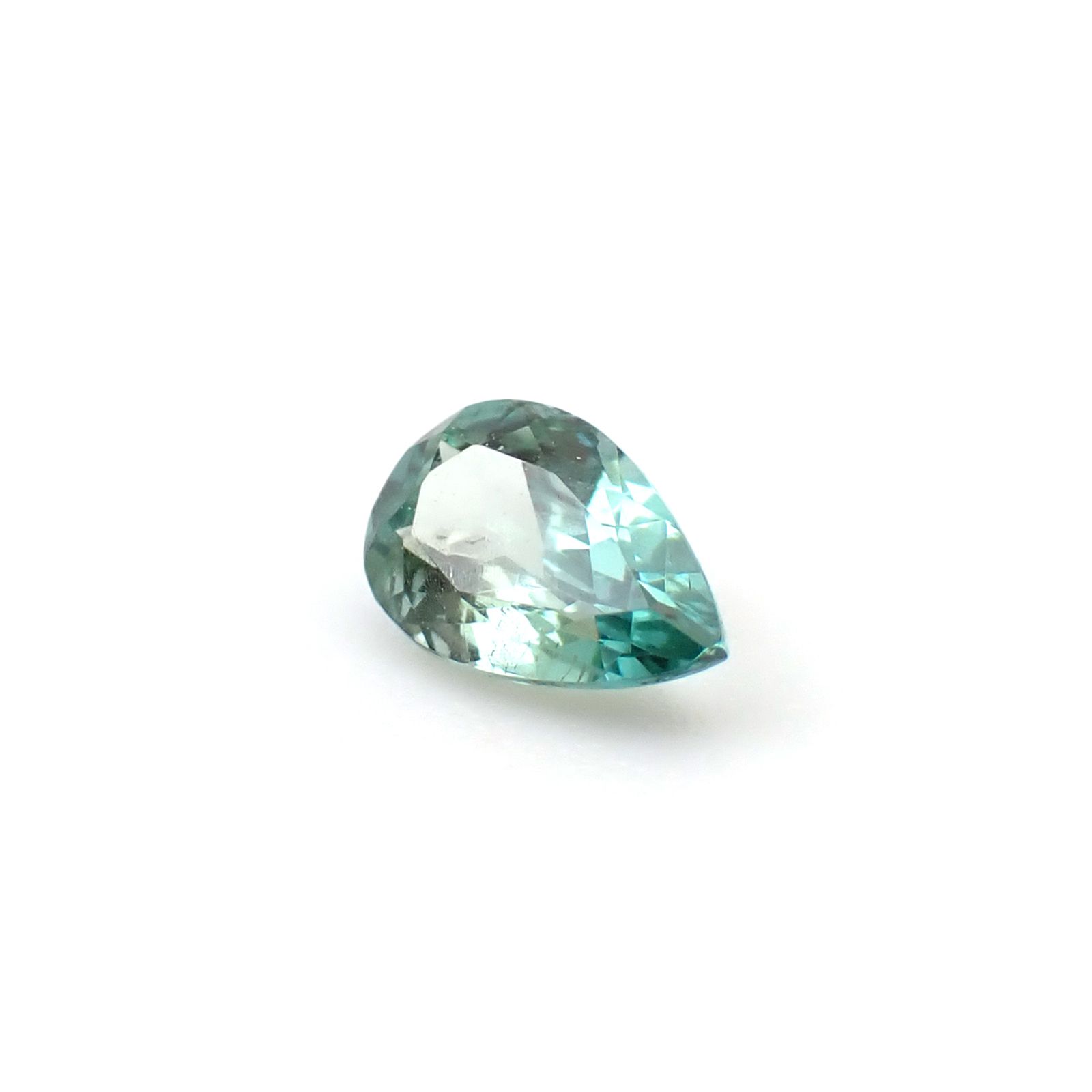 グリーンゾイサイト(宝石名グリーン・ゾイサイト)タンザニア産 識別済 0.26ct / 5.2x3.3mm前後 [260932857]