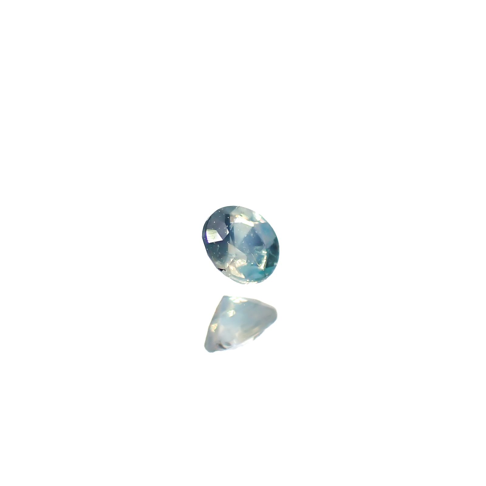 アレキサンドライトキャッツアイ ブラジル産/EmeraldMains社製 0.042ct[240527601]2.1x2.1mm前後
