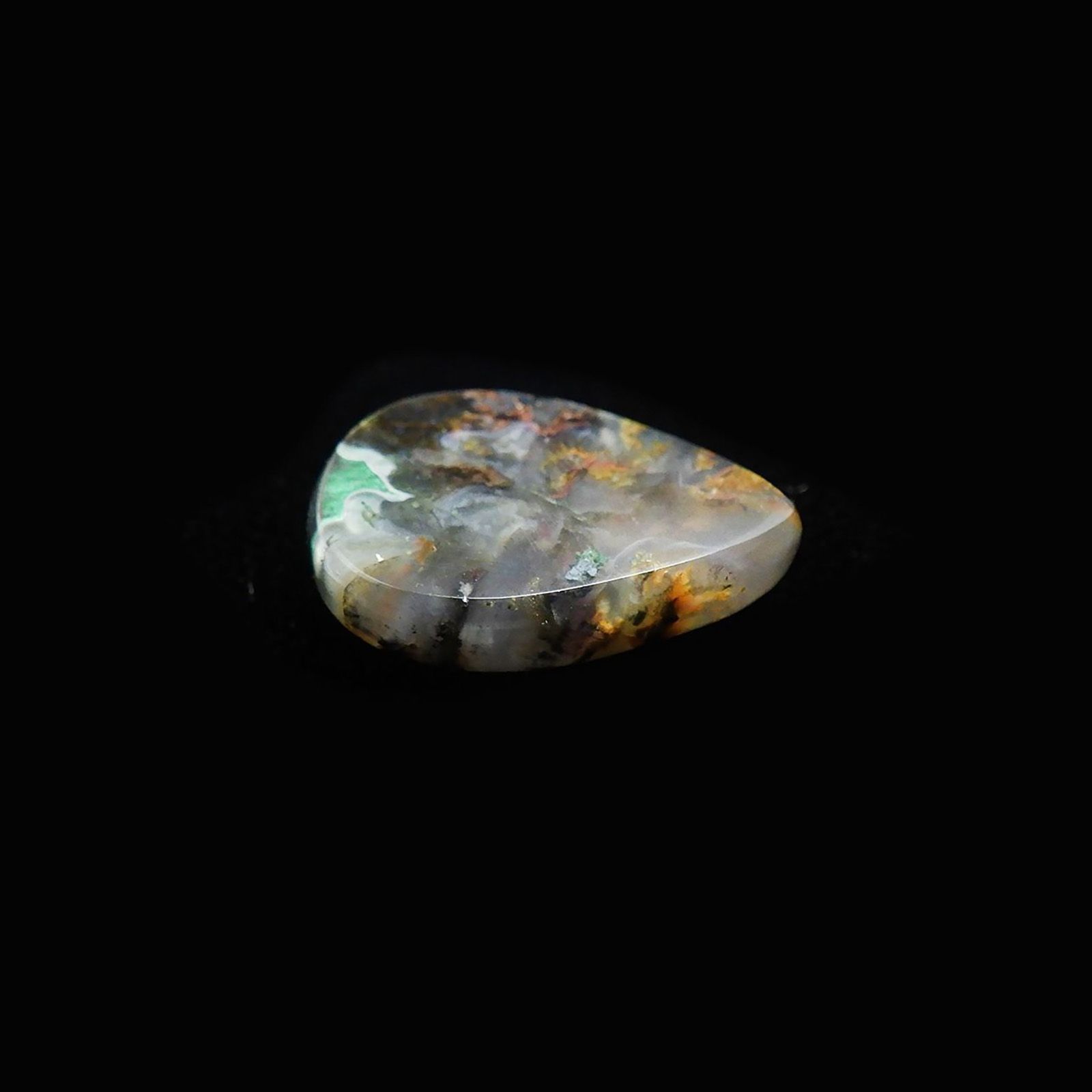 コッパークリソコラインカルセドニー インドネシア産 7.93ct / 16.5x12.2mm前後 [240125548]
