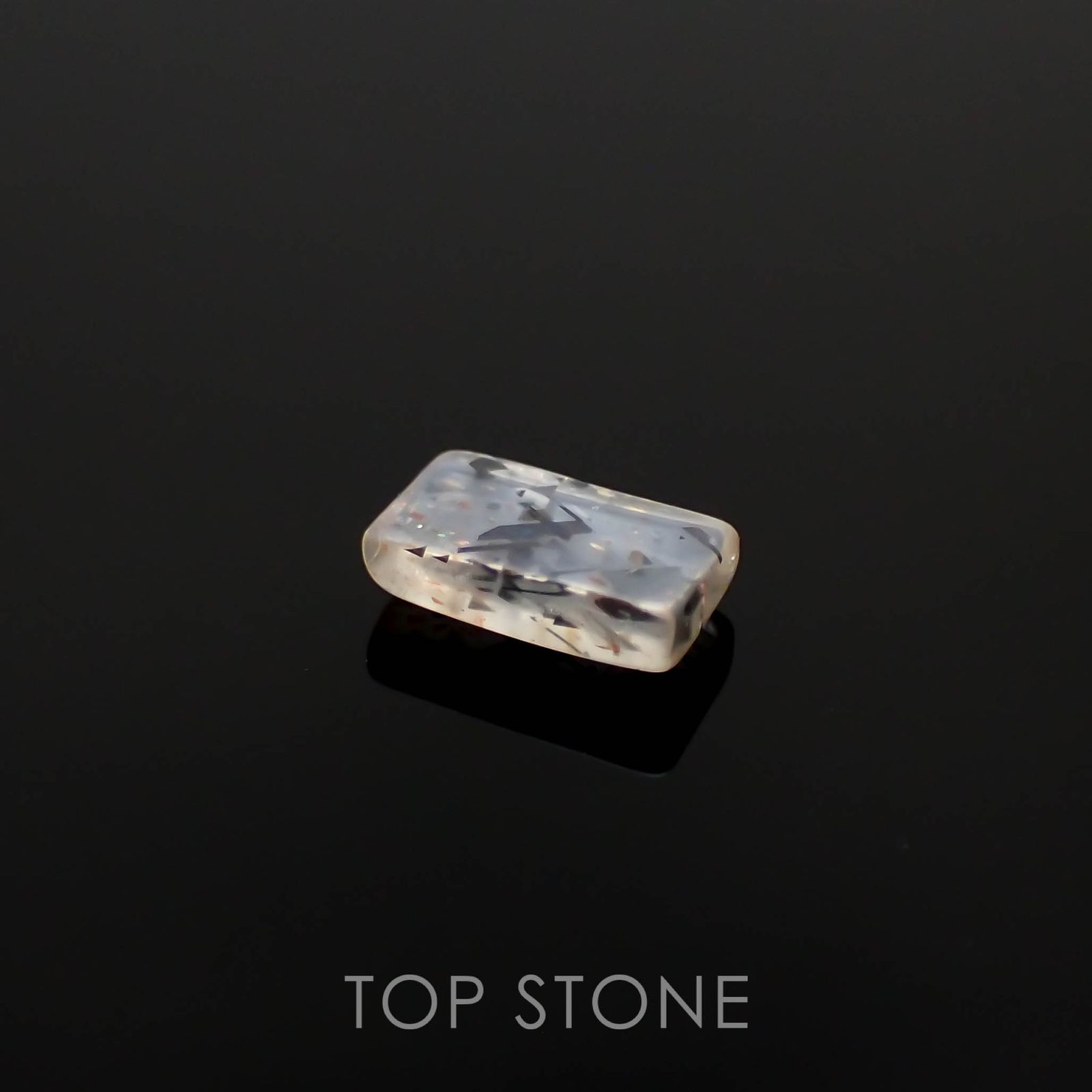レインボーラティスサンストーン オーストラリア産 0.72ct[230220753]7.3x4.1mm前後