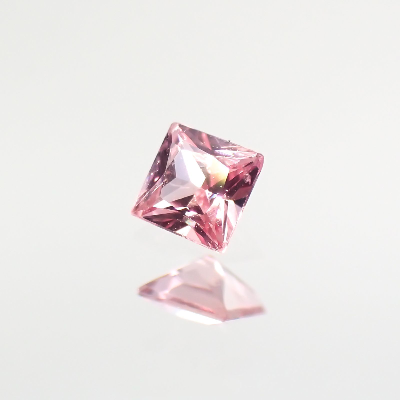 ◇プリンセスカット◇パパラチャサファイア ソーティング付き スリランカ産 ルース 0.08ct[210812609]2.4×2.3mm前後