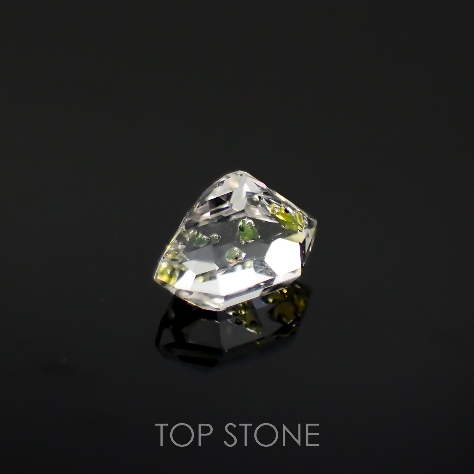 ◇カスタムカット◇オイルインクォーツ パキスタン産 0.34ct[221018529]5.5x3.5mm前後