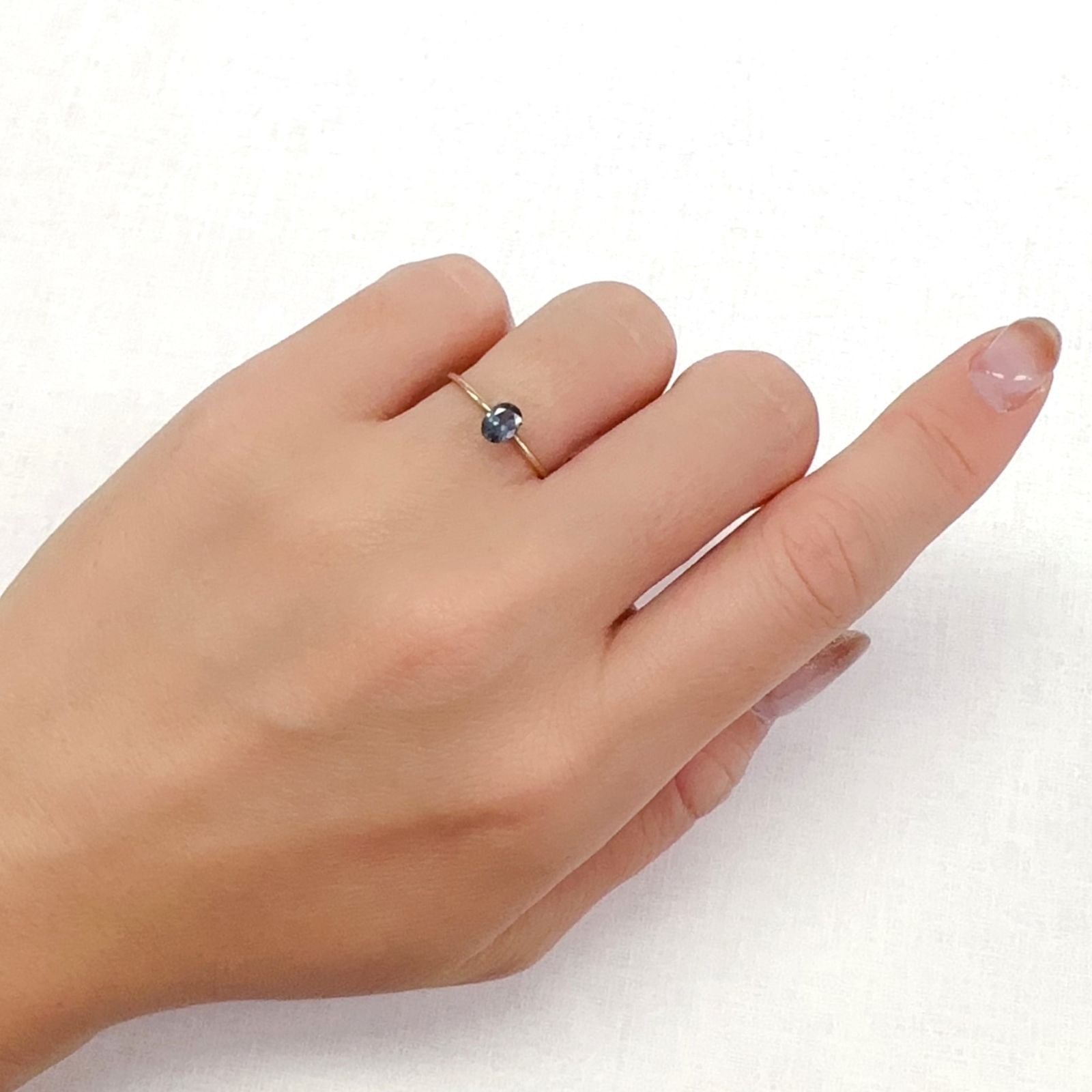 ベキリーブルーガーネット（カラーチェンジガーネット アレキタイプ） マダガスカル・ベキリー産 0.35ct[230923541]5.1x3.8mm前後