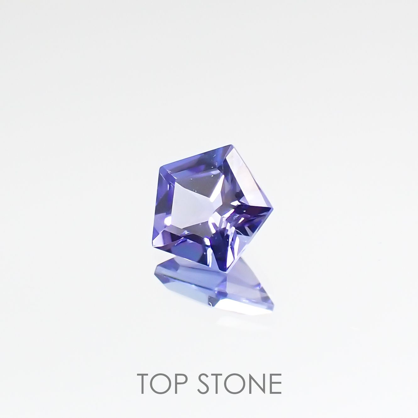 ◇ペンタゴンカット◇タンザナイトSA タンザニア産 ルース 0.31ct[210610994]4.5×4.7mm前後