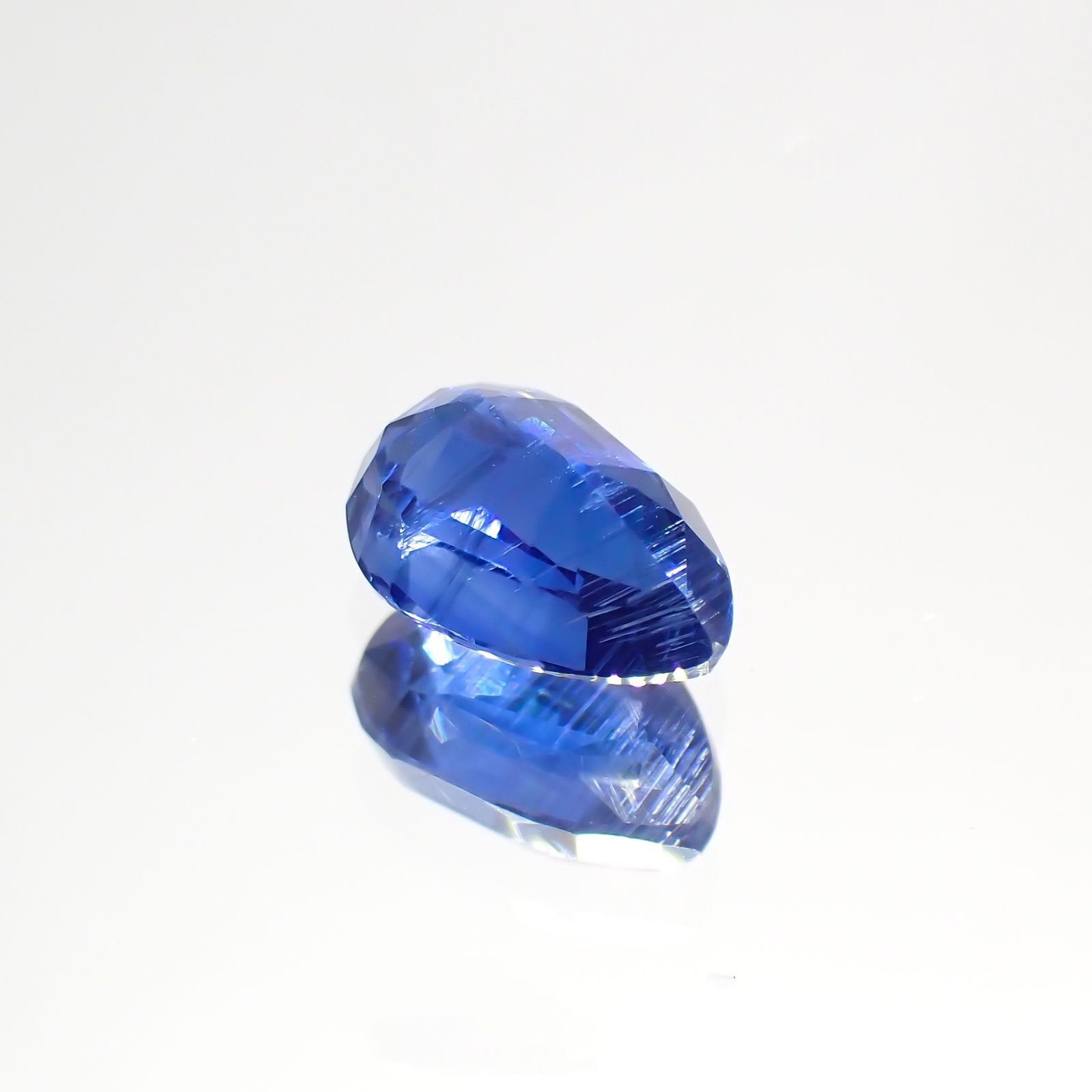 カイヤナイト(宝石名カイヤナイト)ネパール産 1.08ct 識別済[231023931]7.1x5mm前後