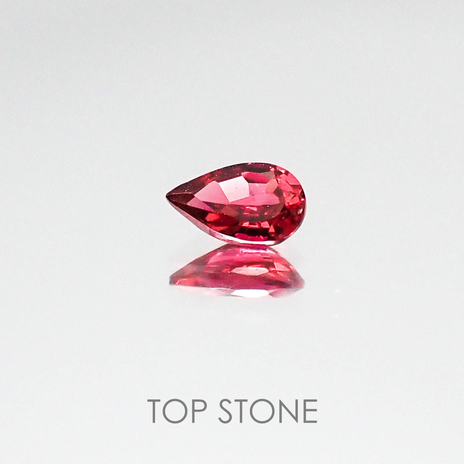 レッドスピネル タンザニア産 ルース 0.24ct[20073926]5.1×3.2mm前後