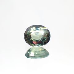 アレキサンドライト(宝石名アレキサンドライト) マダガスカル産 0.342ct ソ付(彩珠)[20117000]4.5×3.7mm前後