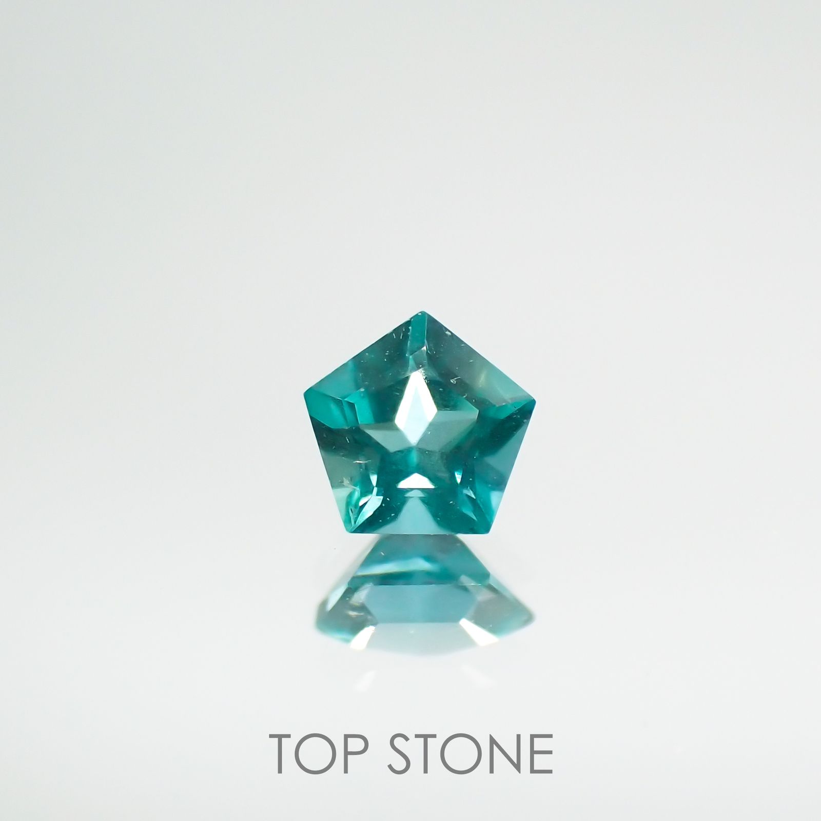 ◇ペンタゴンカット◇エメラルド ザンビア産 ルース 0.079ct[210611002]3×3.1mm前後