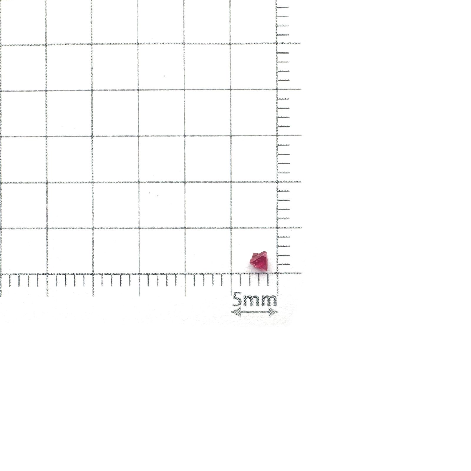 ツインクリスタルスピネル(スピネル式双晶) 原石 ビルマ産 0.045ct[240628427]2.1x2.1mm前後