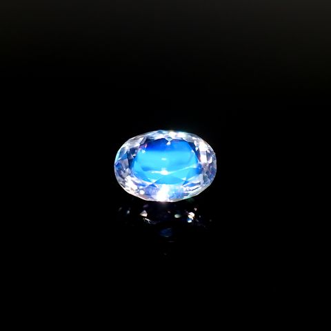 レインボームーンストーン(宝石名ラブラドライト)マダガスカル産 1.533ct ソ付(彩珠)[240326936]8.4x6.6mm前後