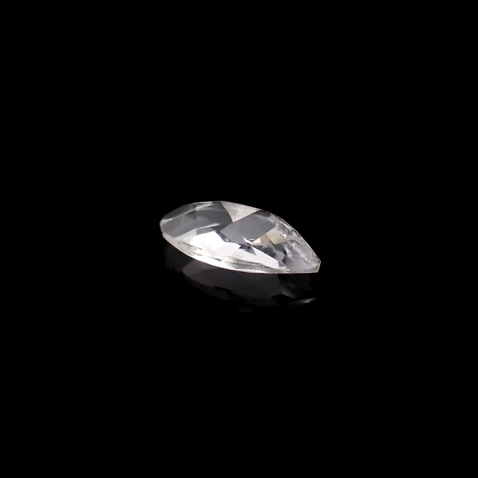 フェナカイト ブラジル産 0.33ct[240427263]7x3.2mm前後