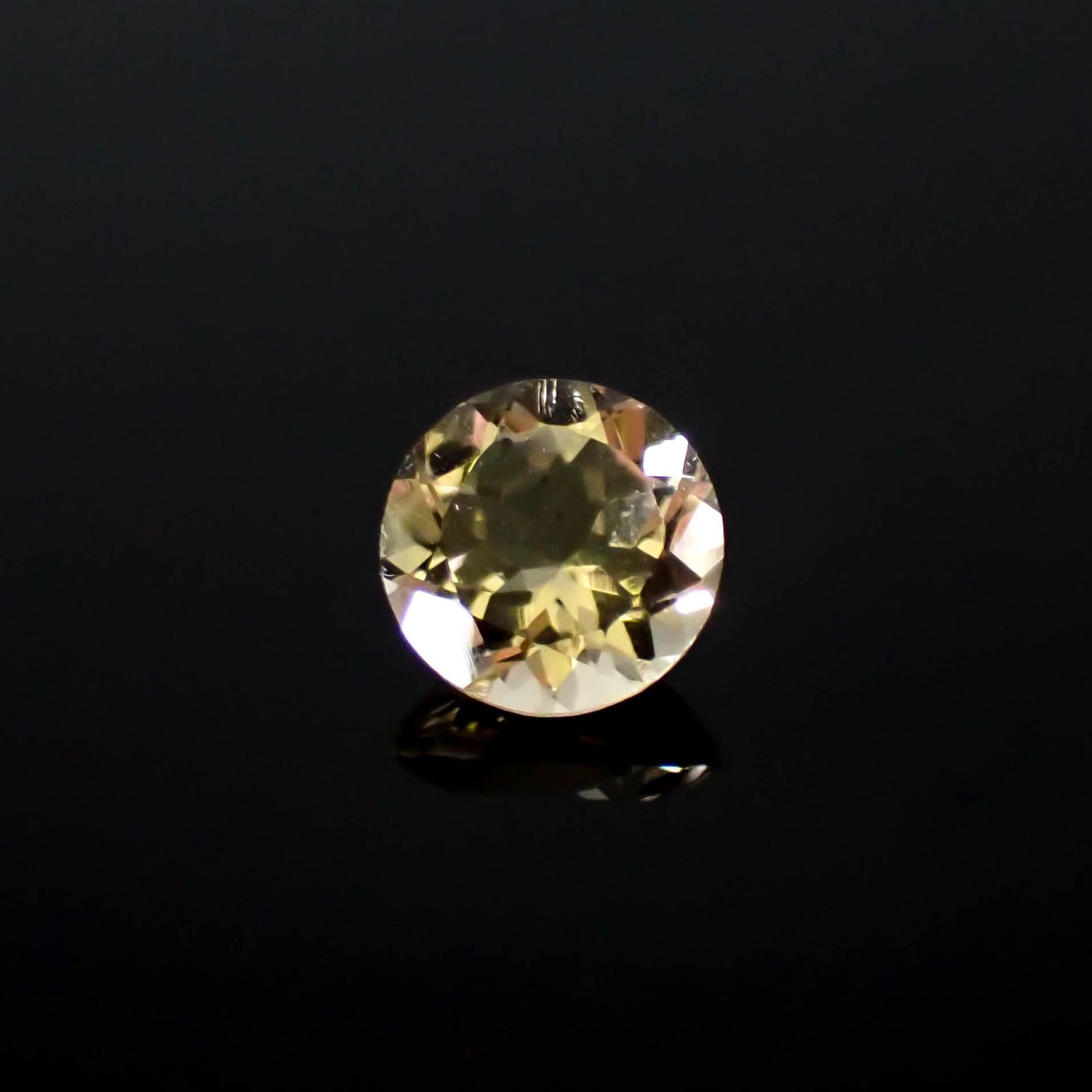 イエローベリル(宝石名イエロー・ベリル)ブラジル産 1.29ct 識別済[250329985]7.2x7.2mm前後