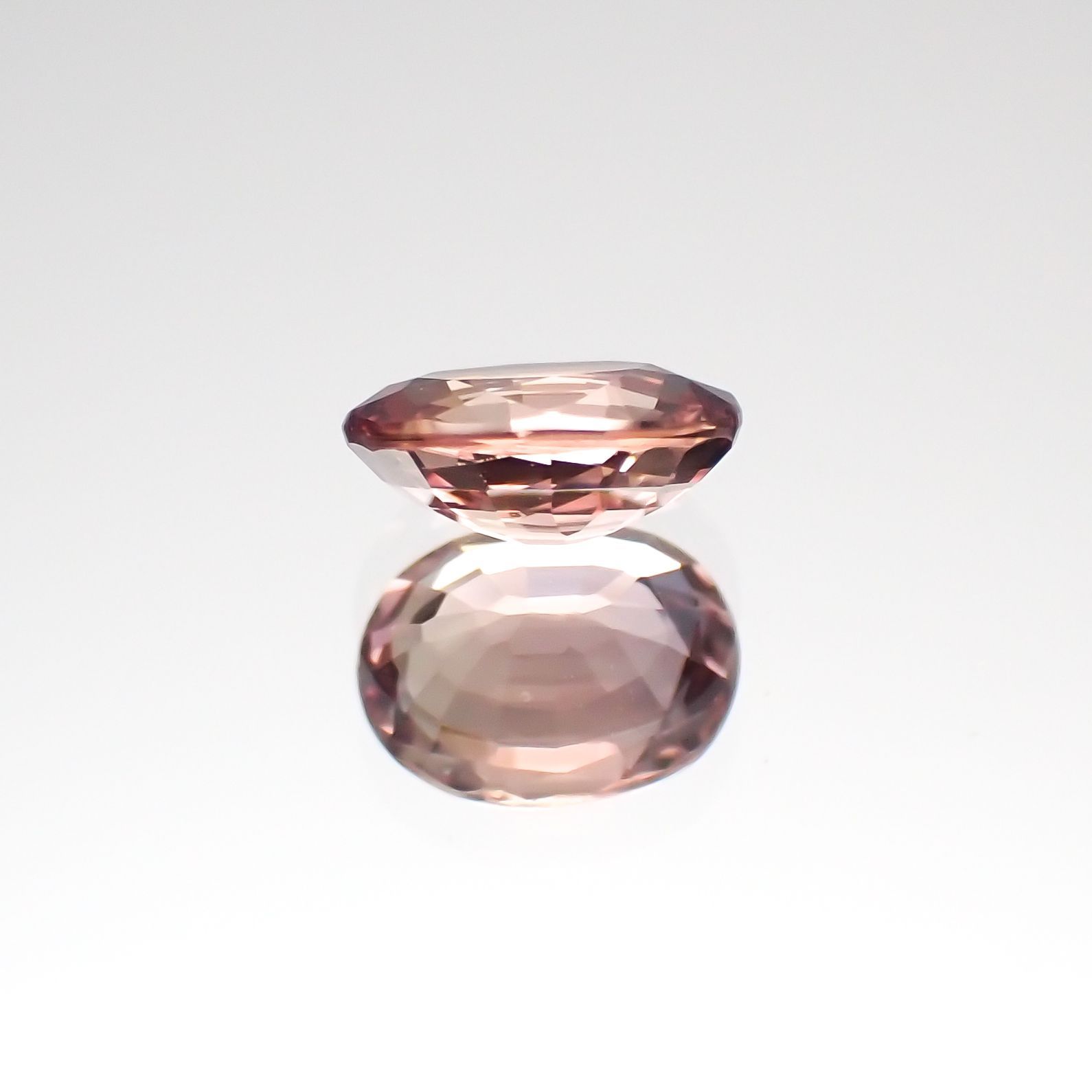 パパラチャサファイア 非加熱(宝石名サファイア/別名パパラチャ・サファイア)スリランカ産 0.47ct GIA鑑付[221018871]5.26x4.24mm前後