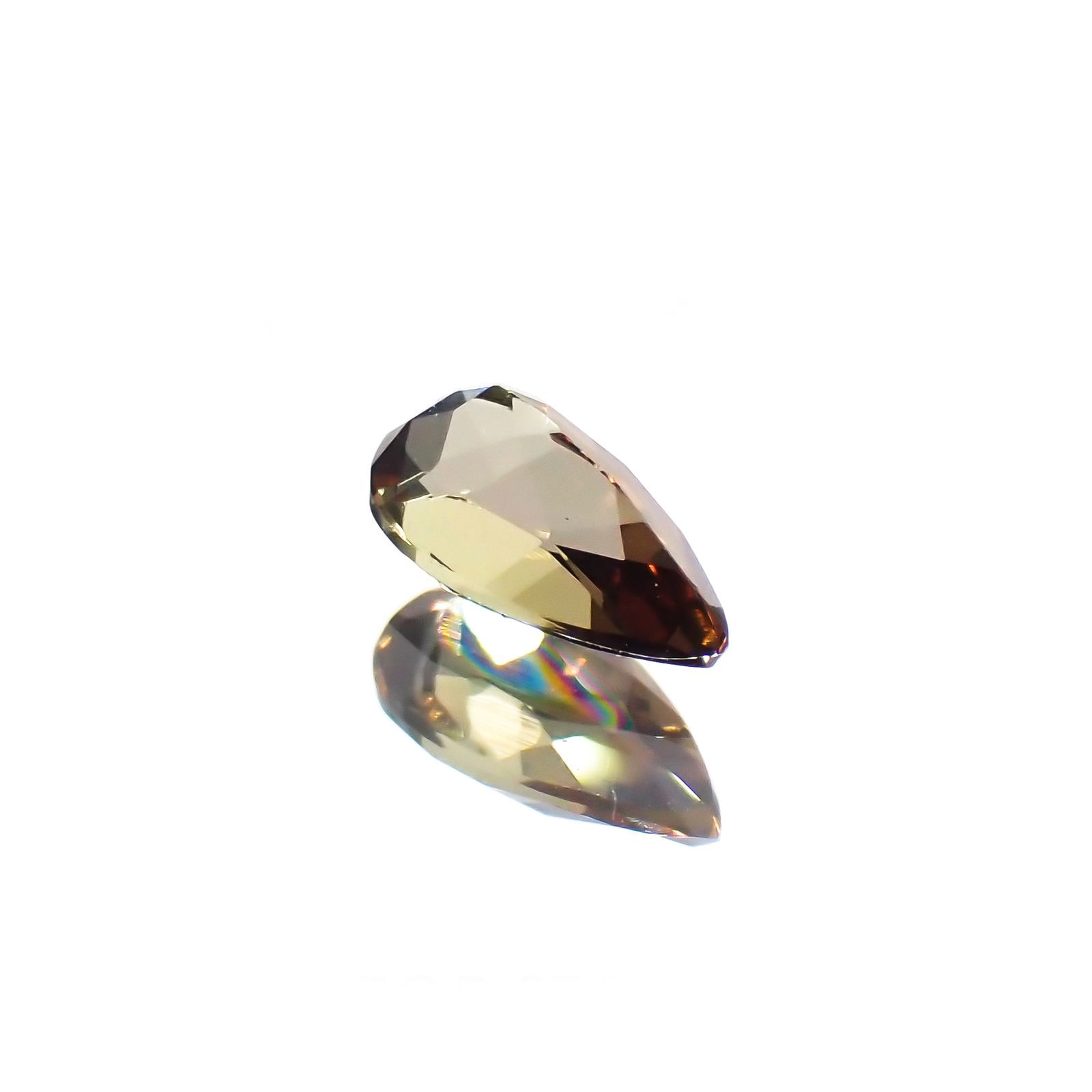 アンダリュサイト(宝石名アンダリュサイト)スリランカ/モザンビーク産 識別済 0.32ct / 5.8x3.1mm前後 [251014424]