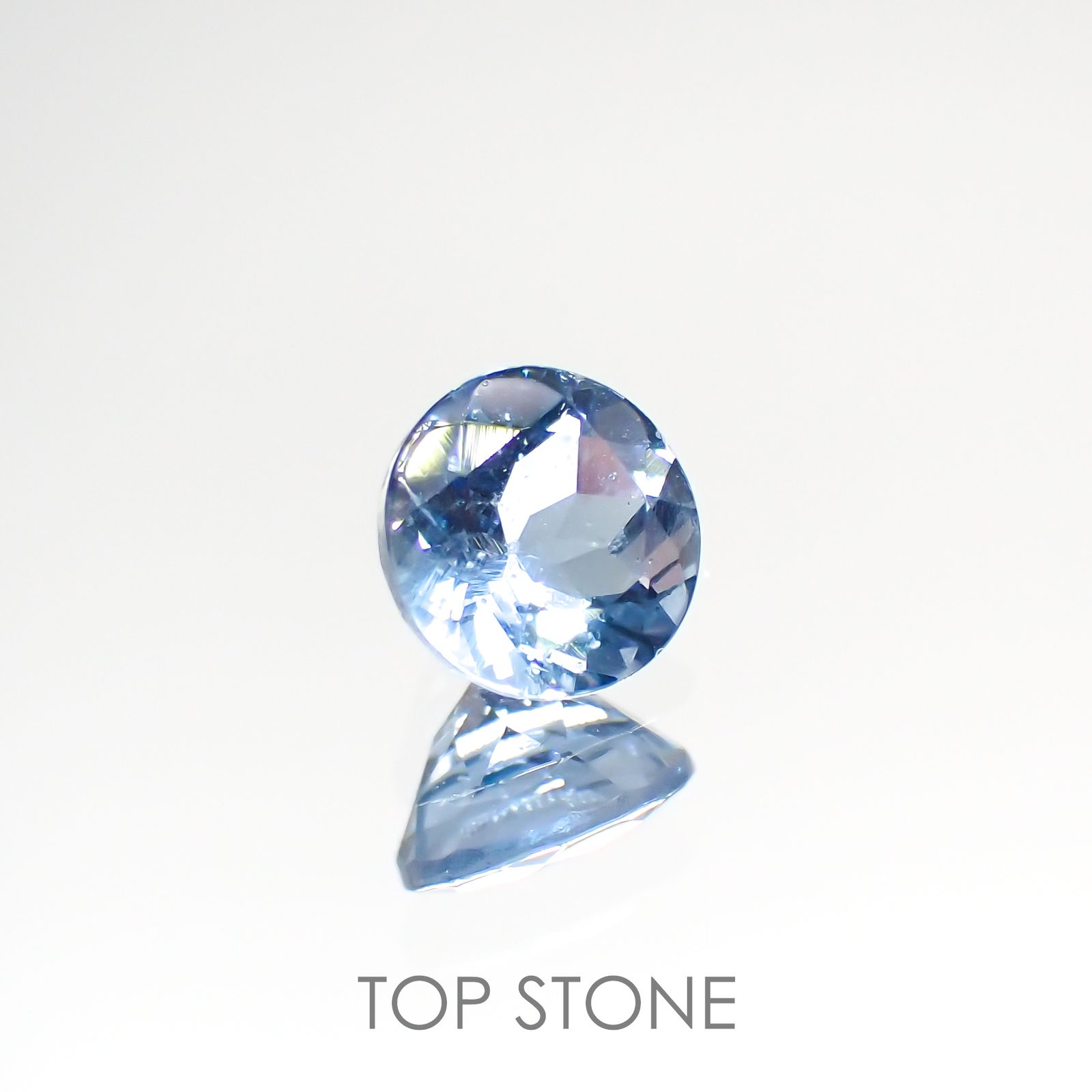 アクアマリン サンタマリアカラー(宝石名アクアマリン) モザンビーク産 0.42ct 識別済[210912599]4.8×4.8mm前後